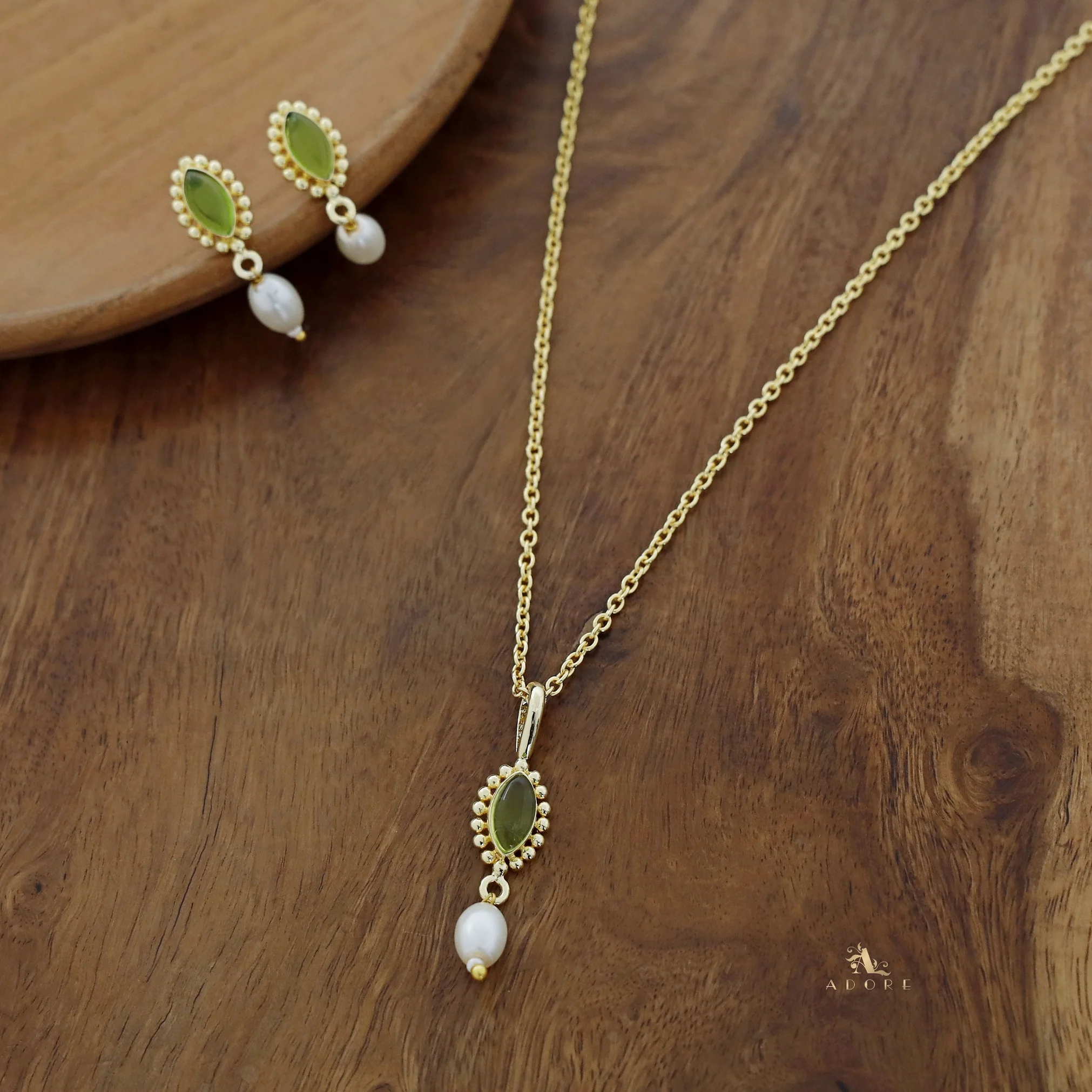 Eloise Glossy Stone Pearl Neckpiece With Earring - Image 10