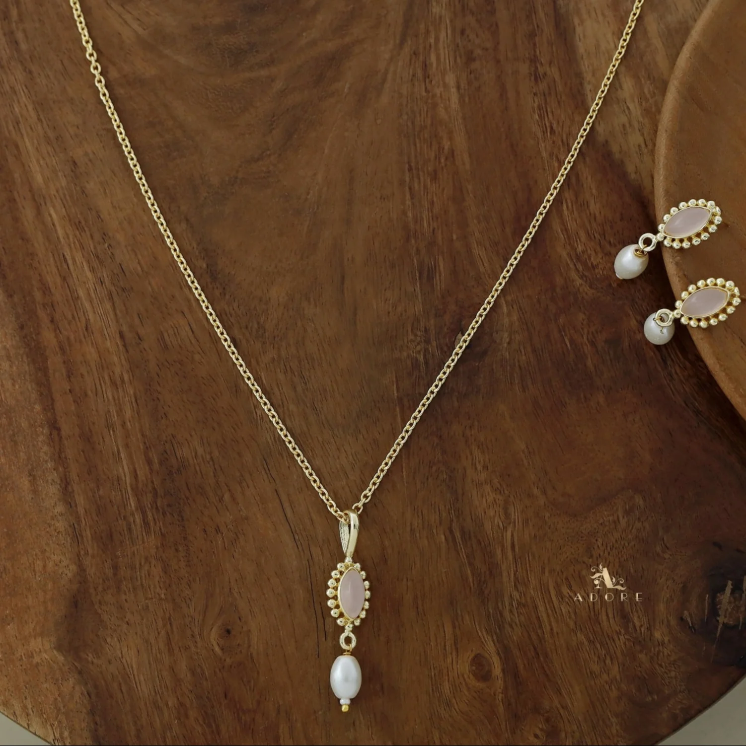 Eloise Glossy Stone Pearl Neckpiece With Earring - Image 11
