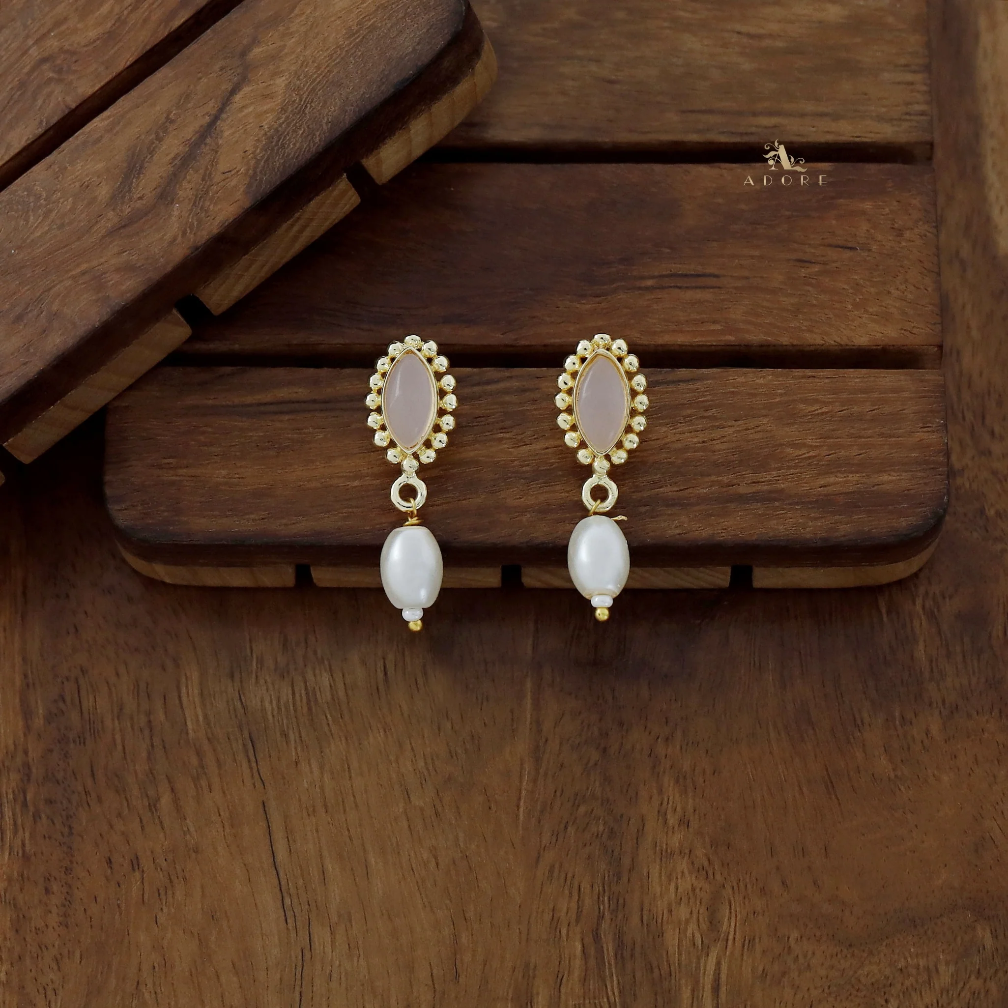 Eloise Glossy Stone Pearl Neckpiece With Earring - Image 12