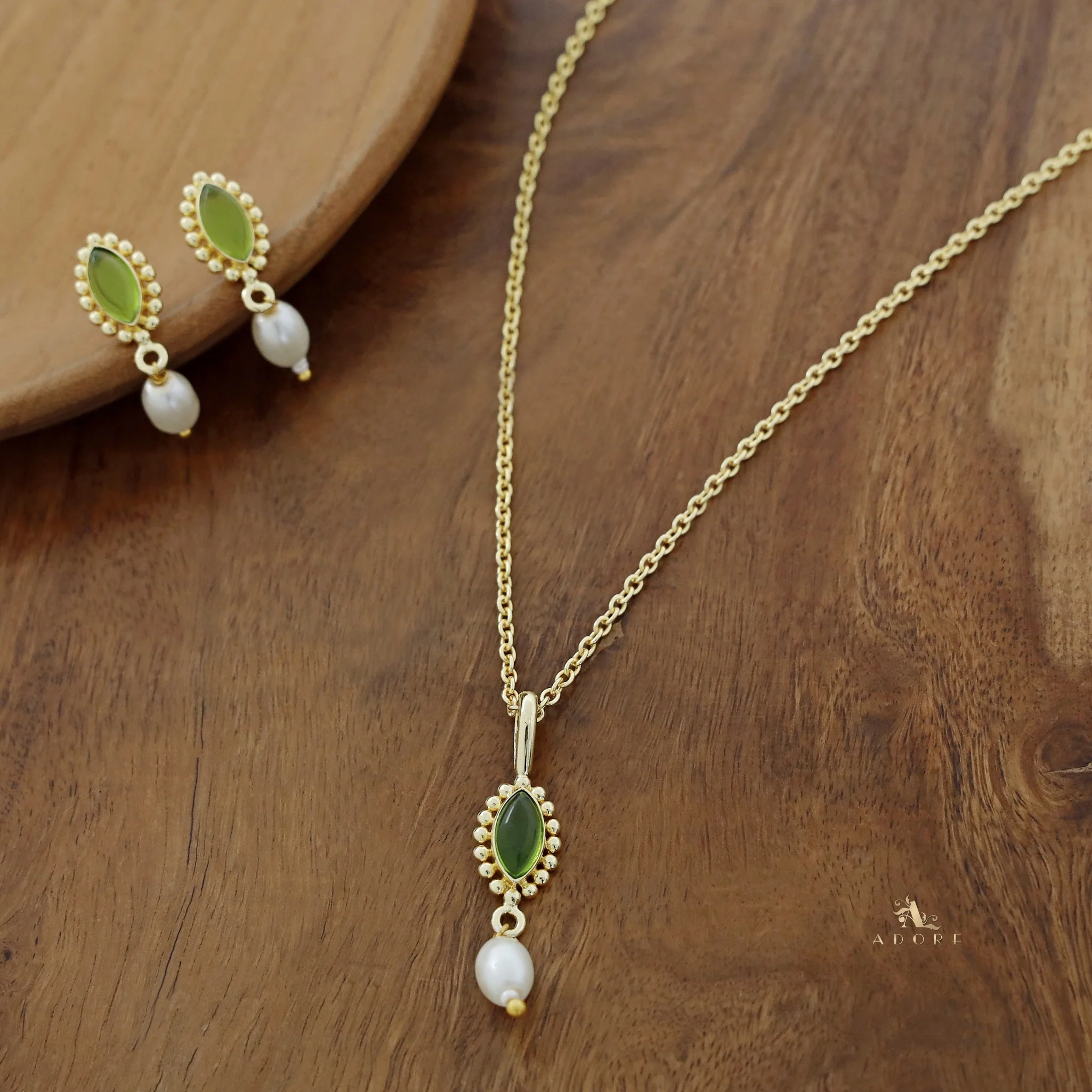 Eloise Glossy Stone Pearl Neckpiece With Earring - Image 4