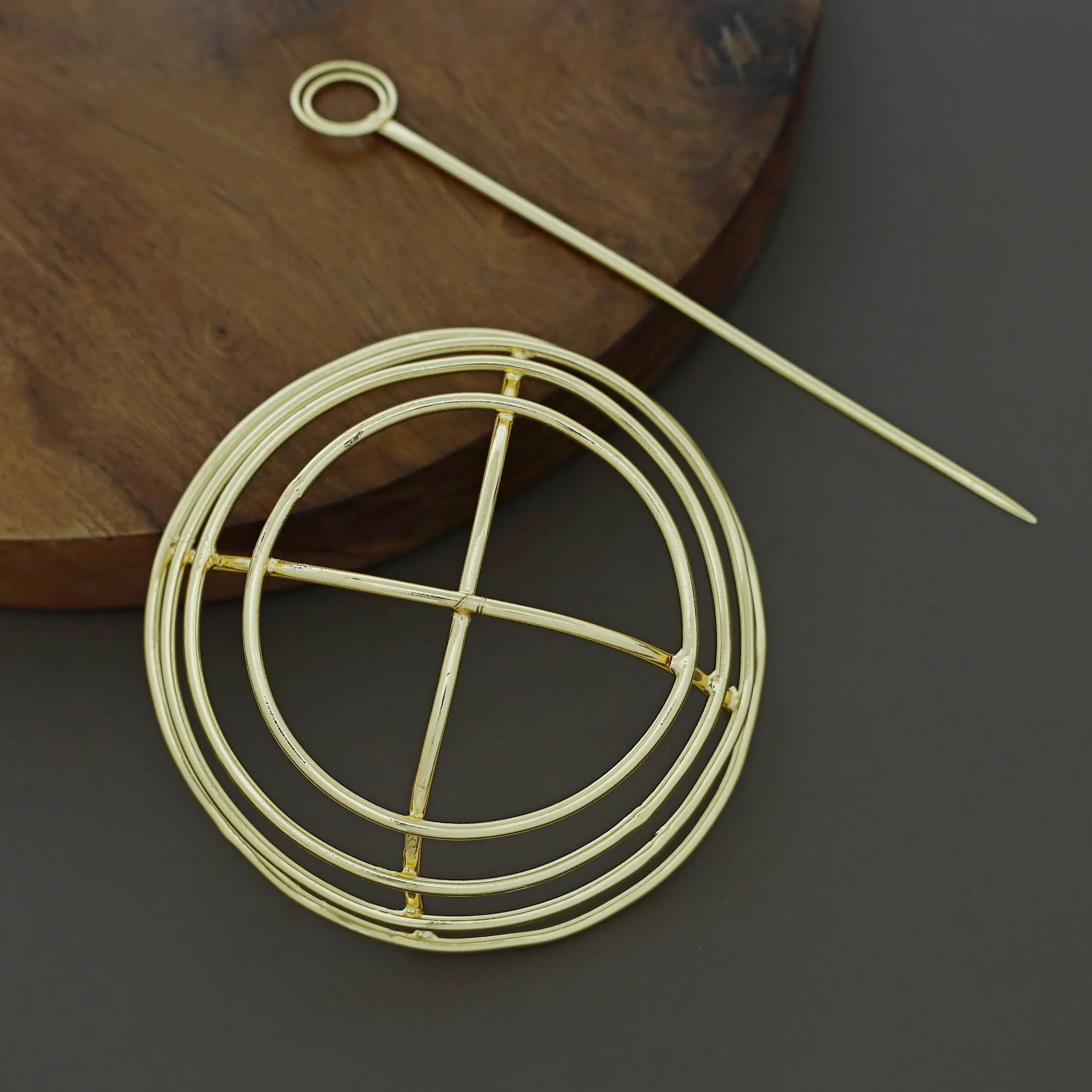 Emerie Golden Hair Bun Cage With Stick - Image 10