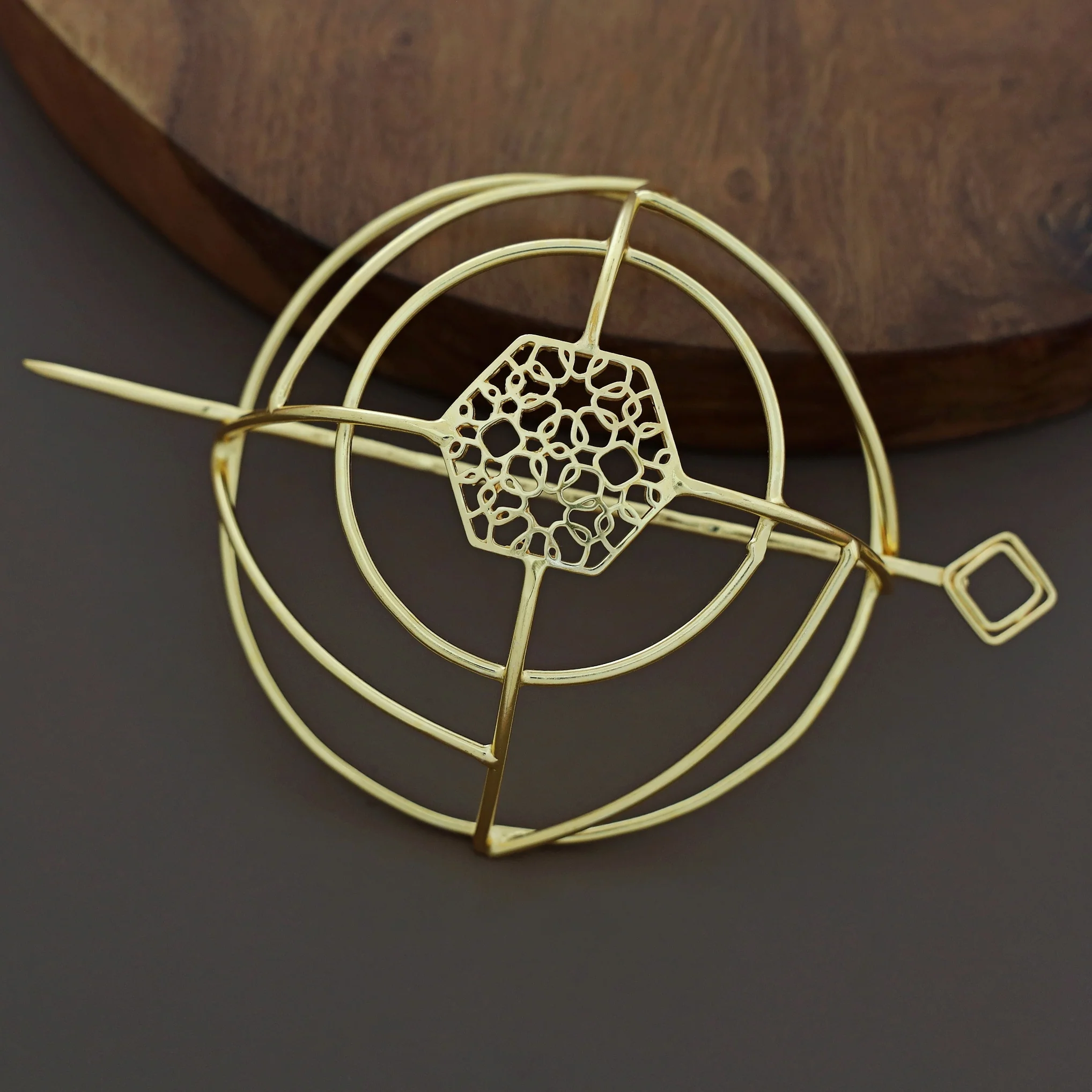 Emerie Golden Hair Bun Cage With Stick - Image 12