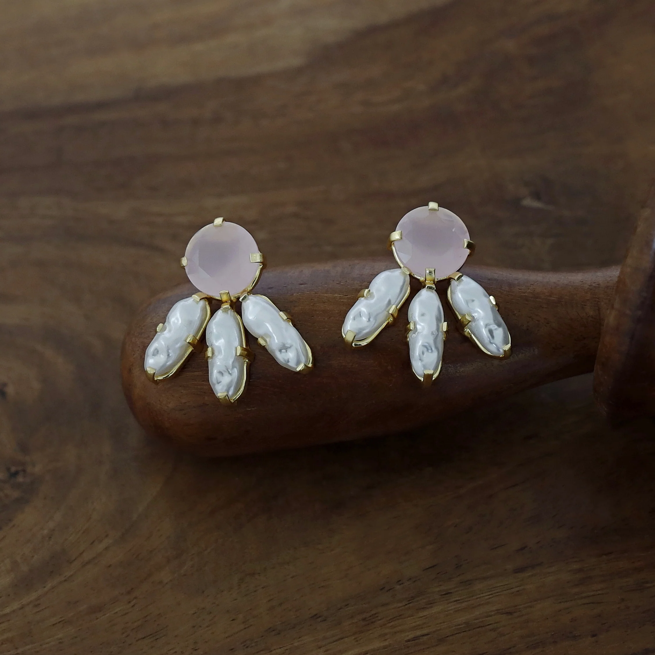 Emery Glossy Circle And Tri Baroque Earring - Image 6