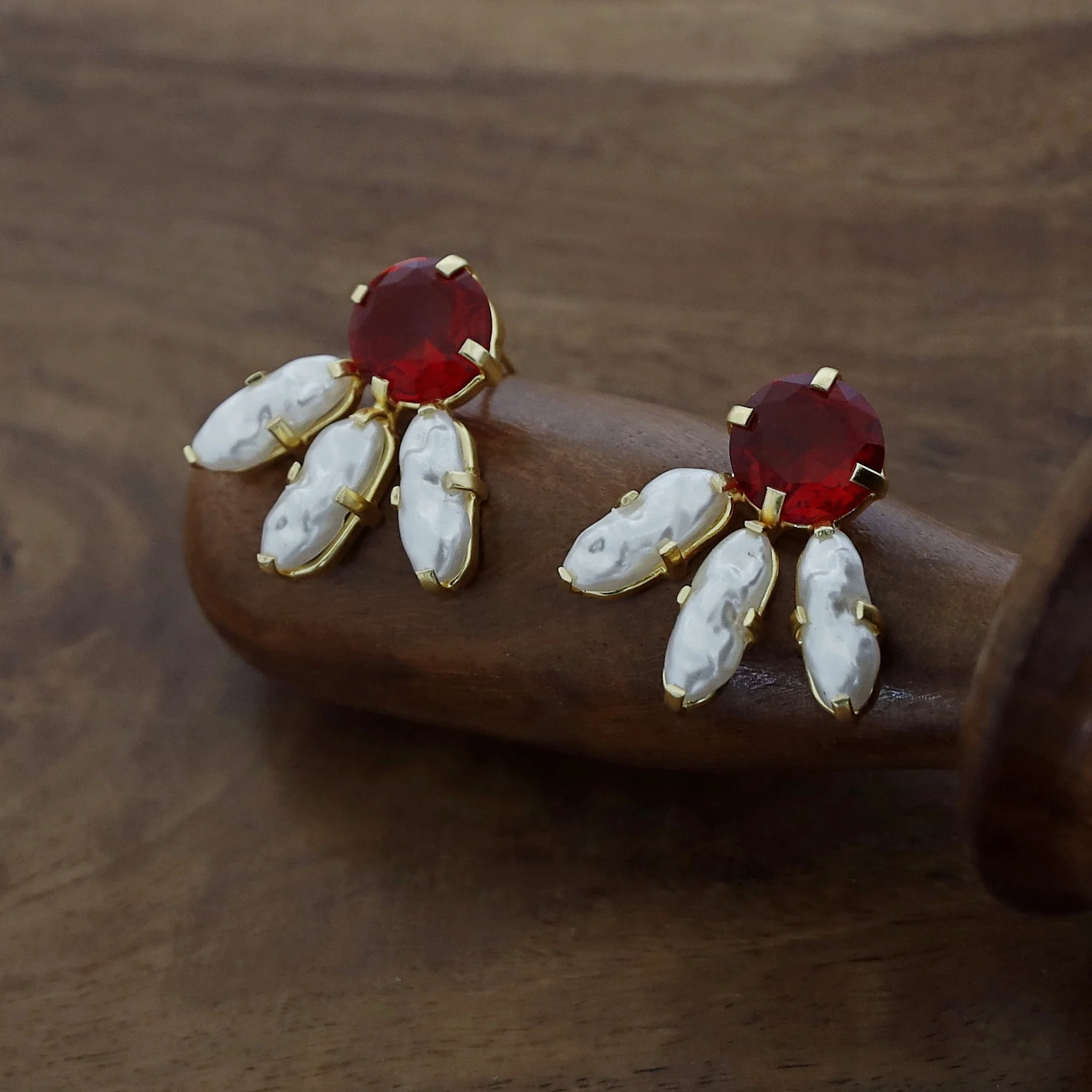 Emery Glossy Circle And Tri Baroque Earring - Image 8