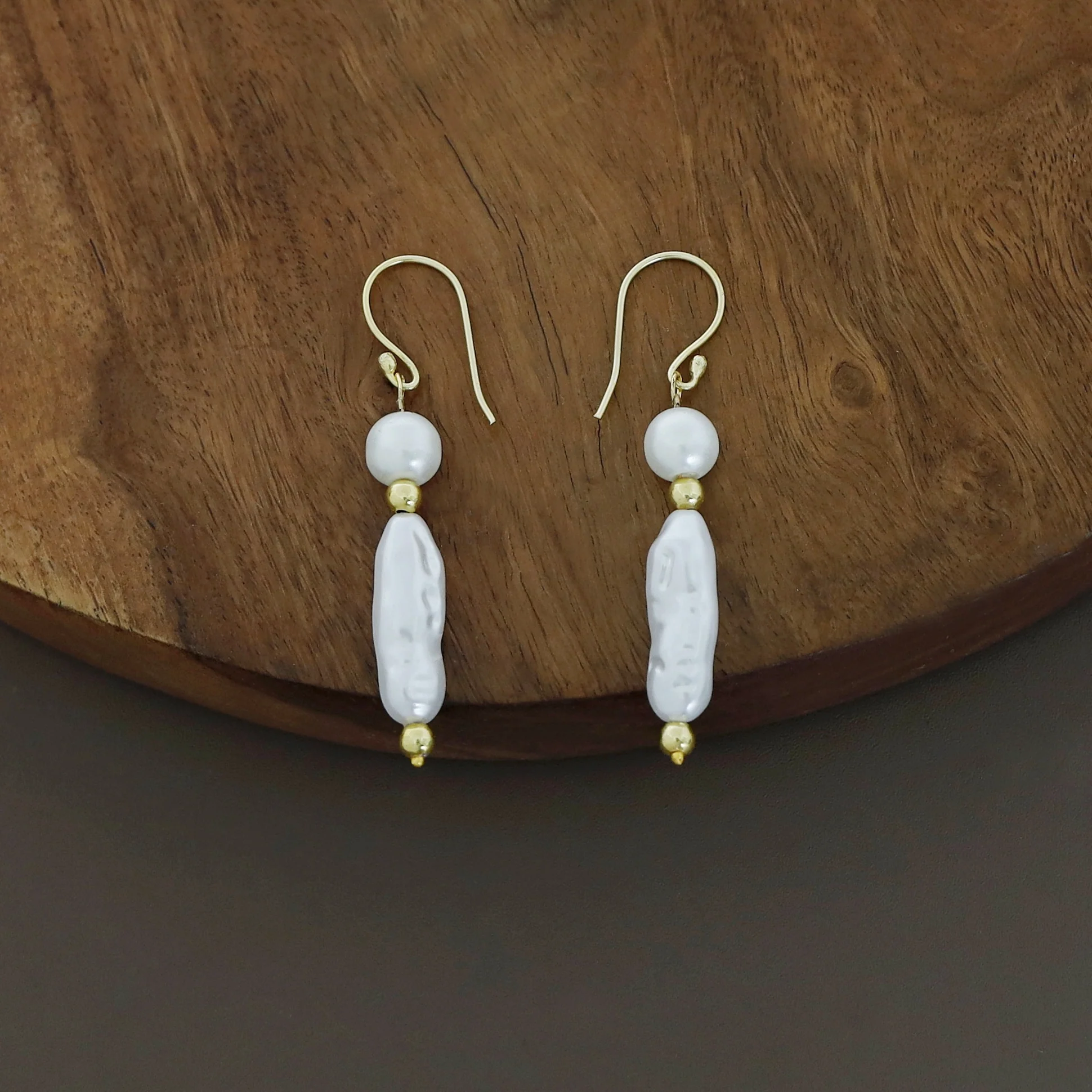 Emma Baroque Pearl Neckpiece With Drop - Image 4