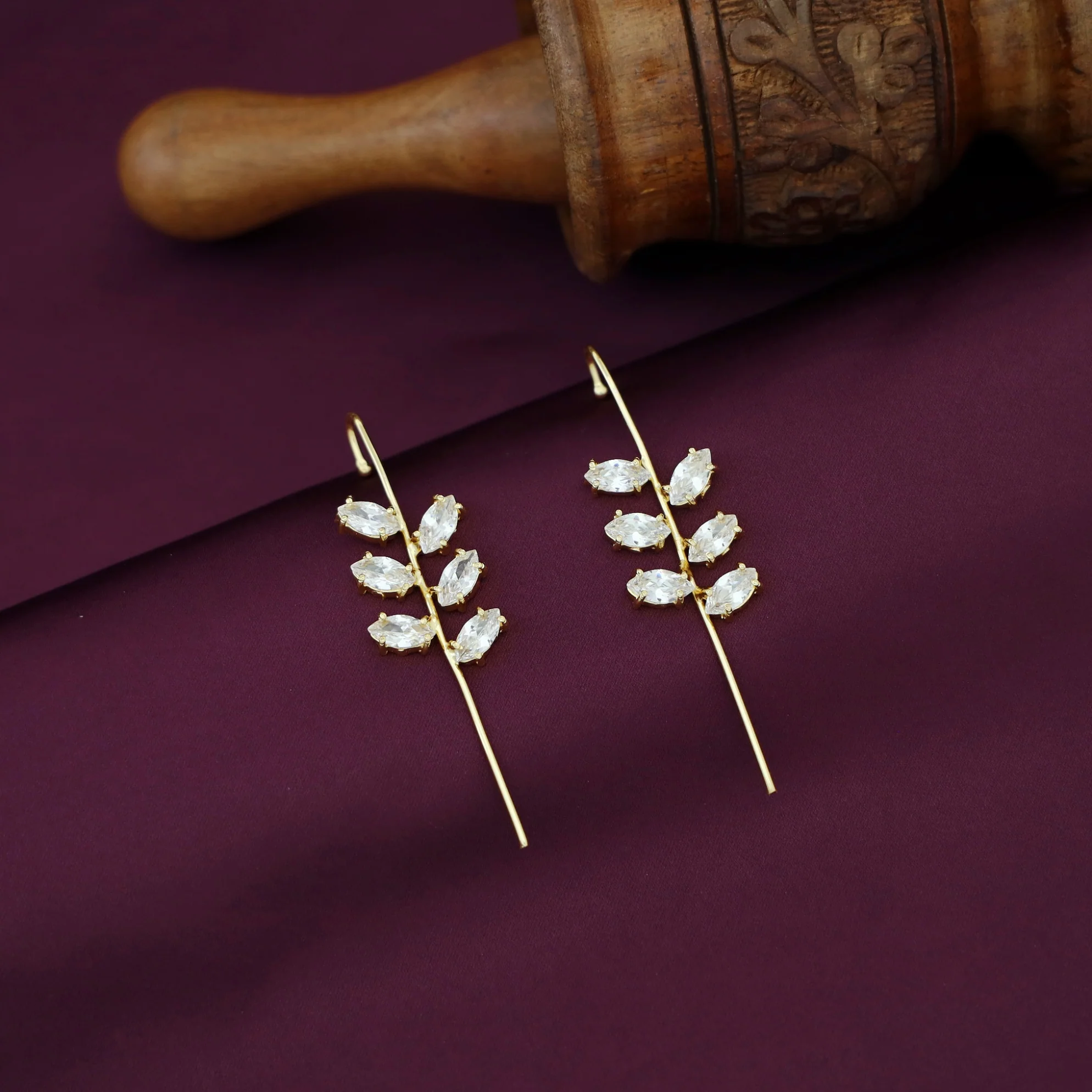 Emmerin Leafy Claw Ear-Cuff ( Set Of 2 ) - Image 3