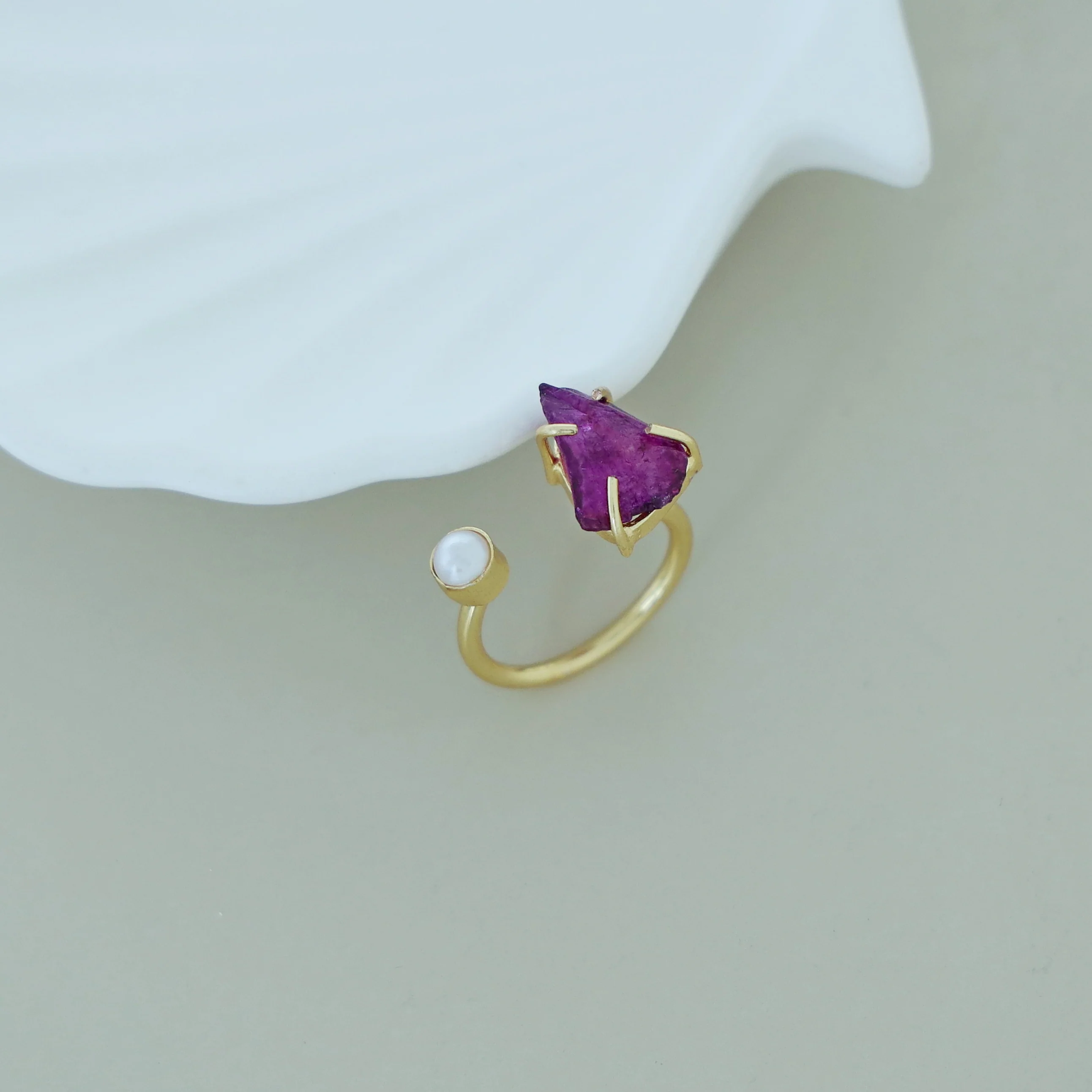 Ena Dyed Stone Plus Mini Pearl Ring - Image 27