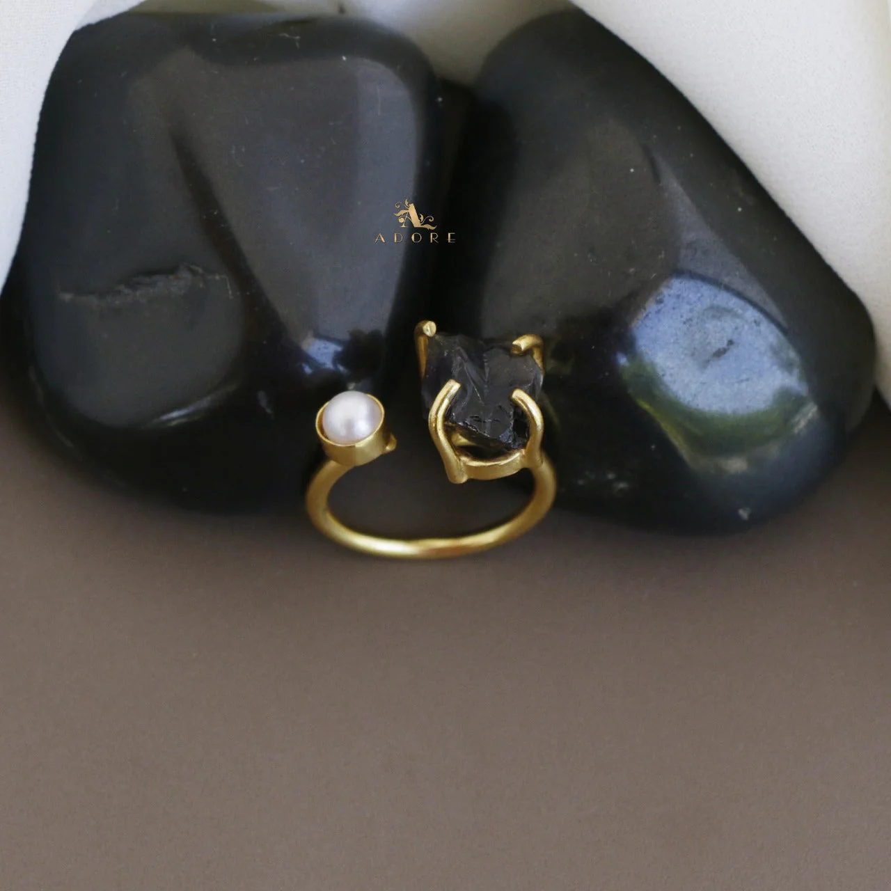 Ena Raw Stone Ring - Image 13