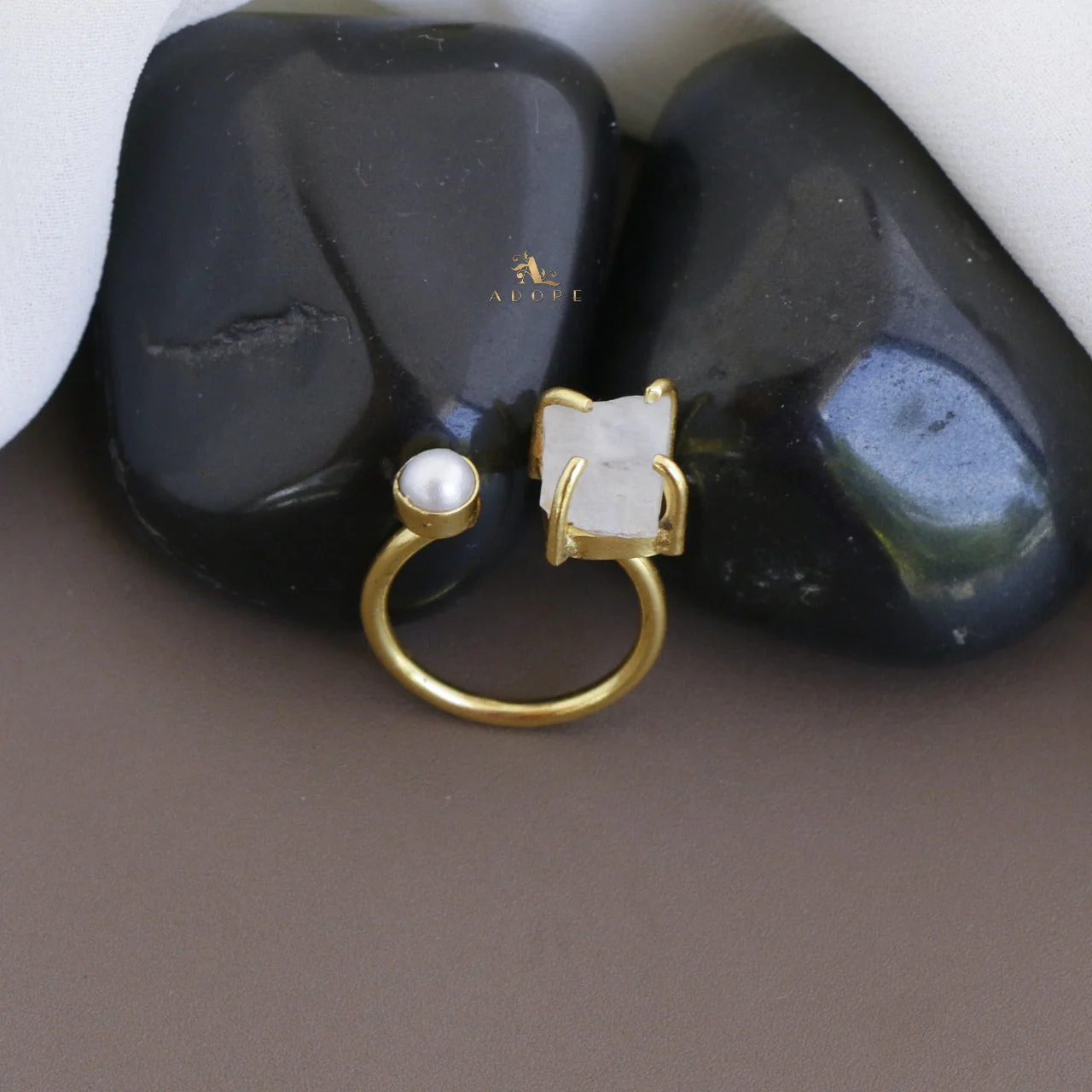 Ena Raw Stone Ring - Image 19