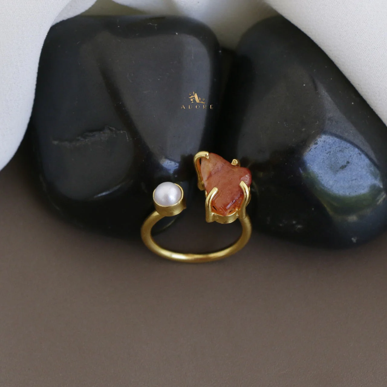 Ena Raw Stone Ring - Image 4