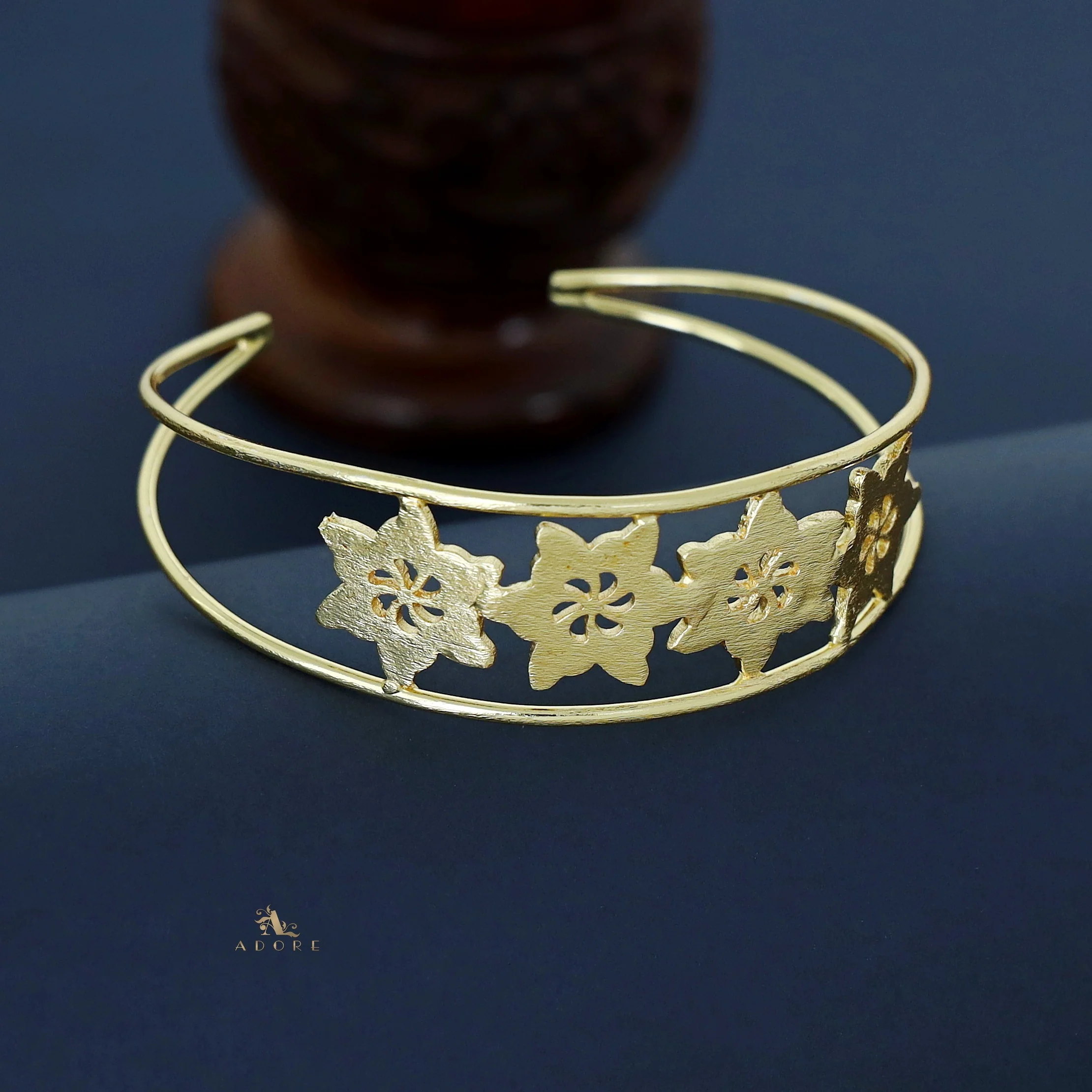Eshal Golden Floral 2 Layer Bangle - Image 3