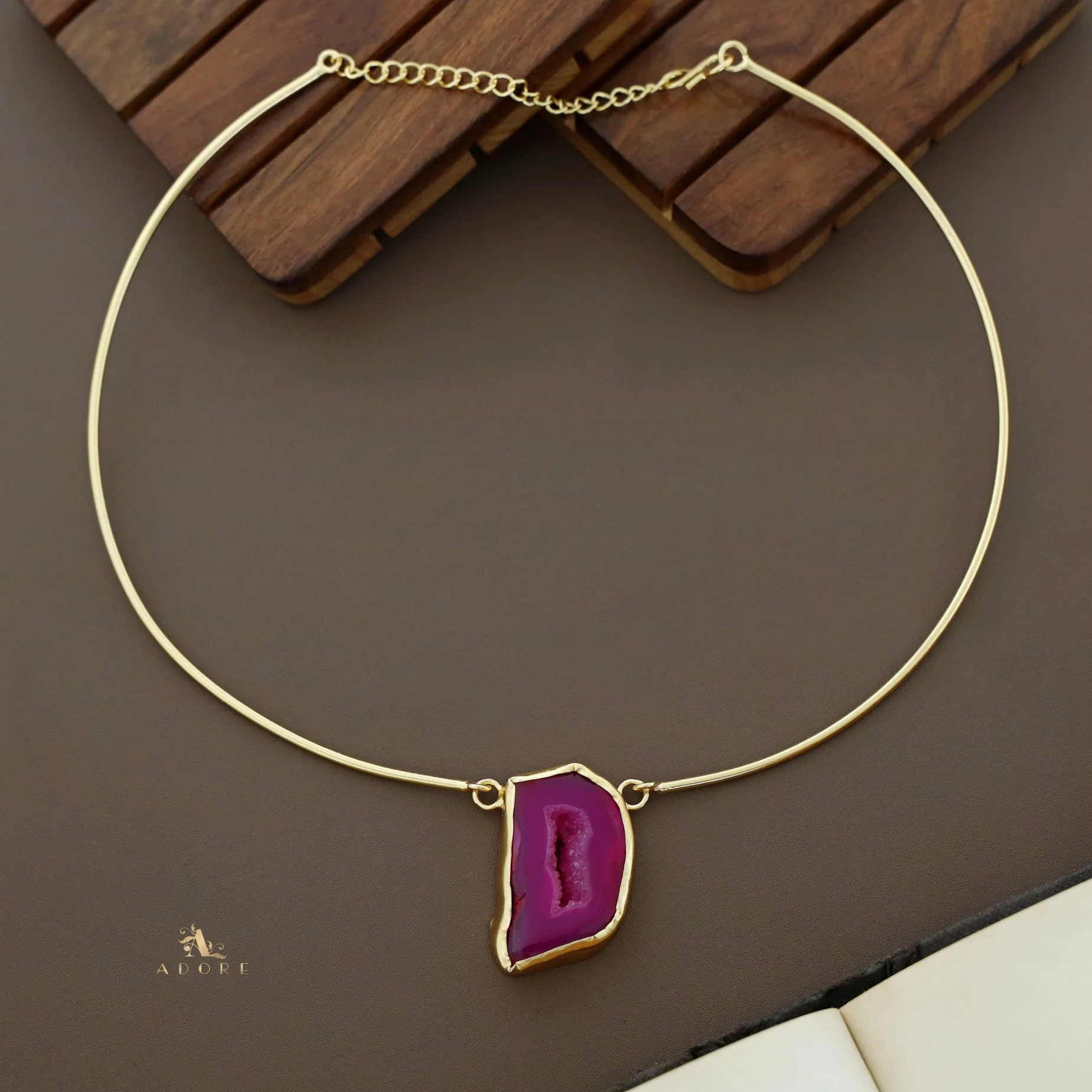 Esperenza Agate Neck Cuff - Image 10