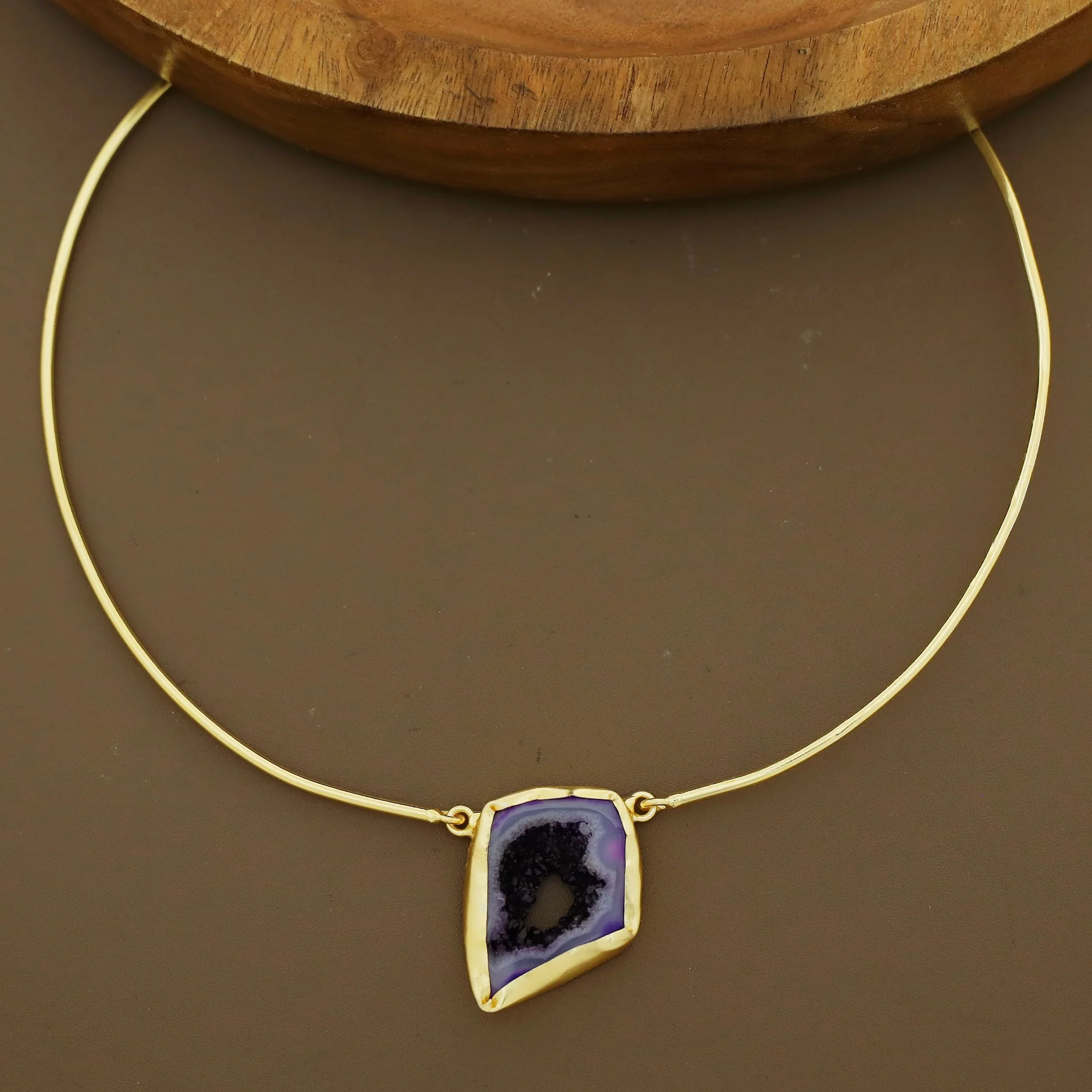 Esperenza Agate Neck Cuff - Image 3