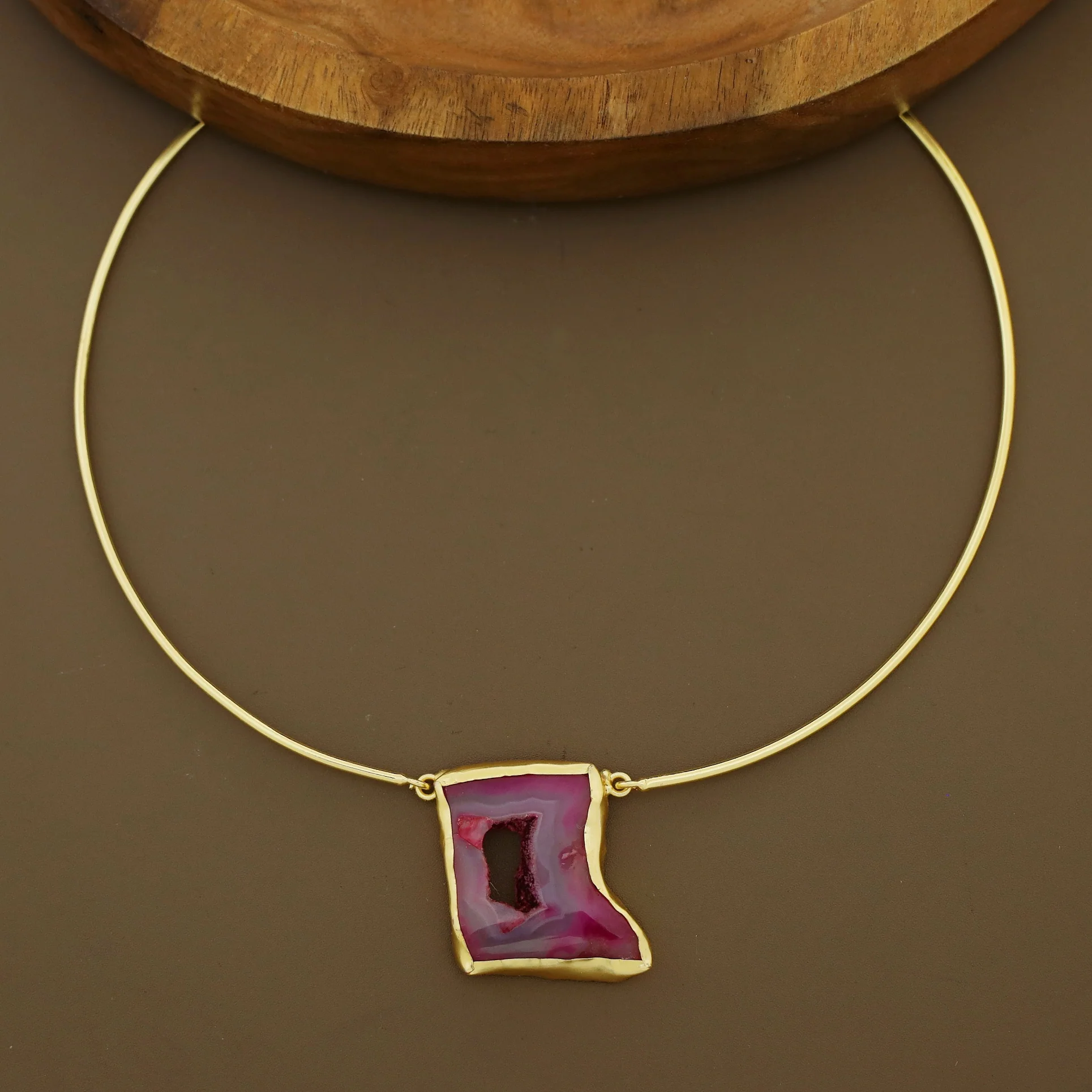Esperenza Agate Neck Cuff - Image 31