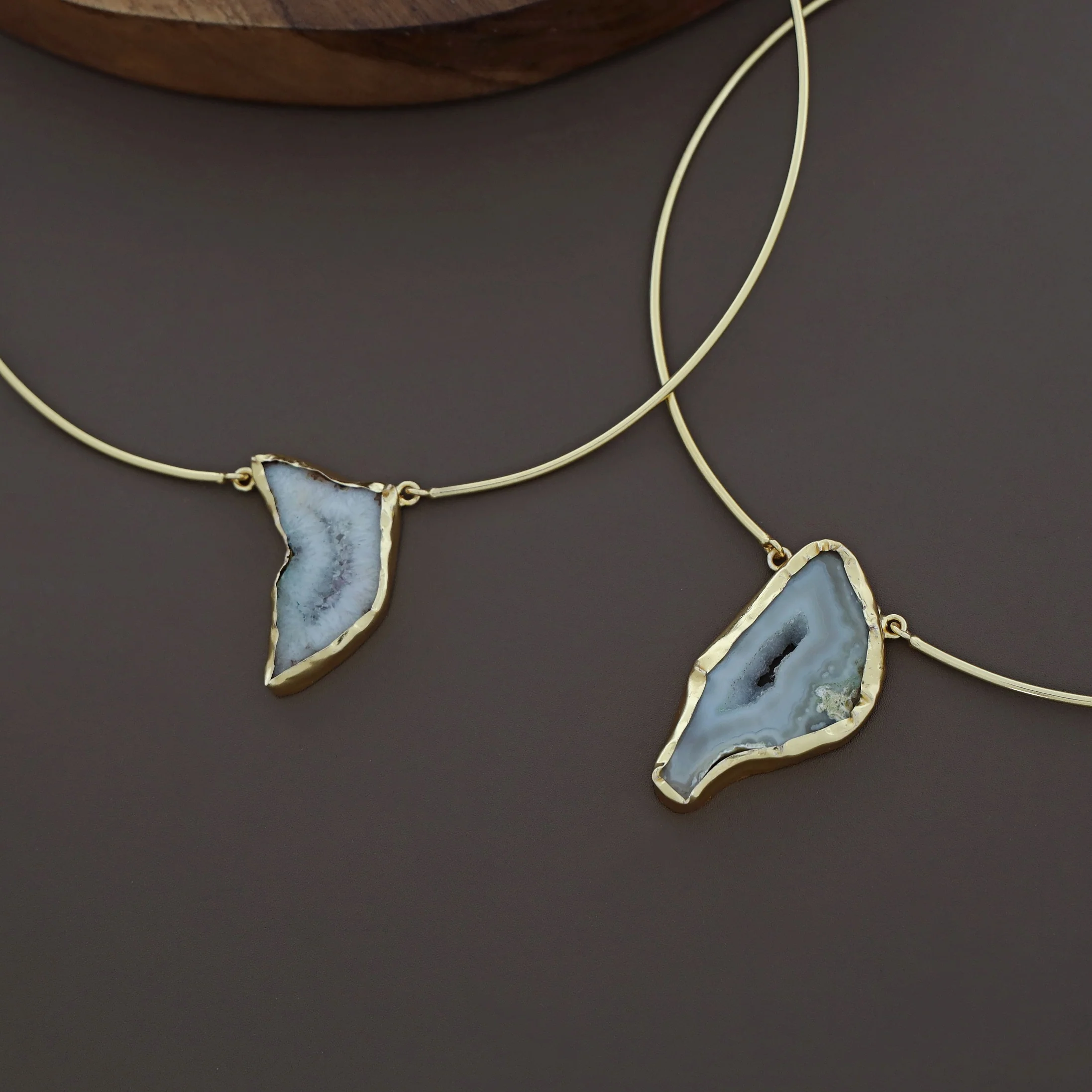 Esperenza Agate Neck Cuff - Image 5