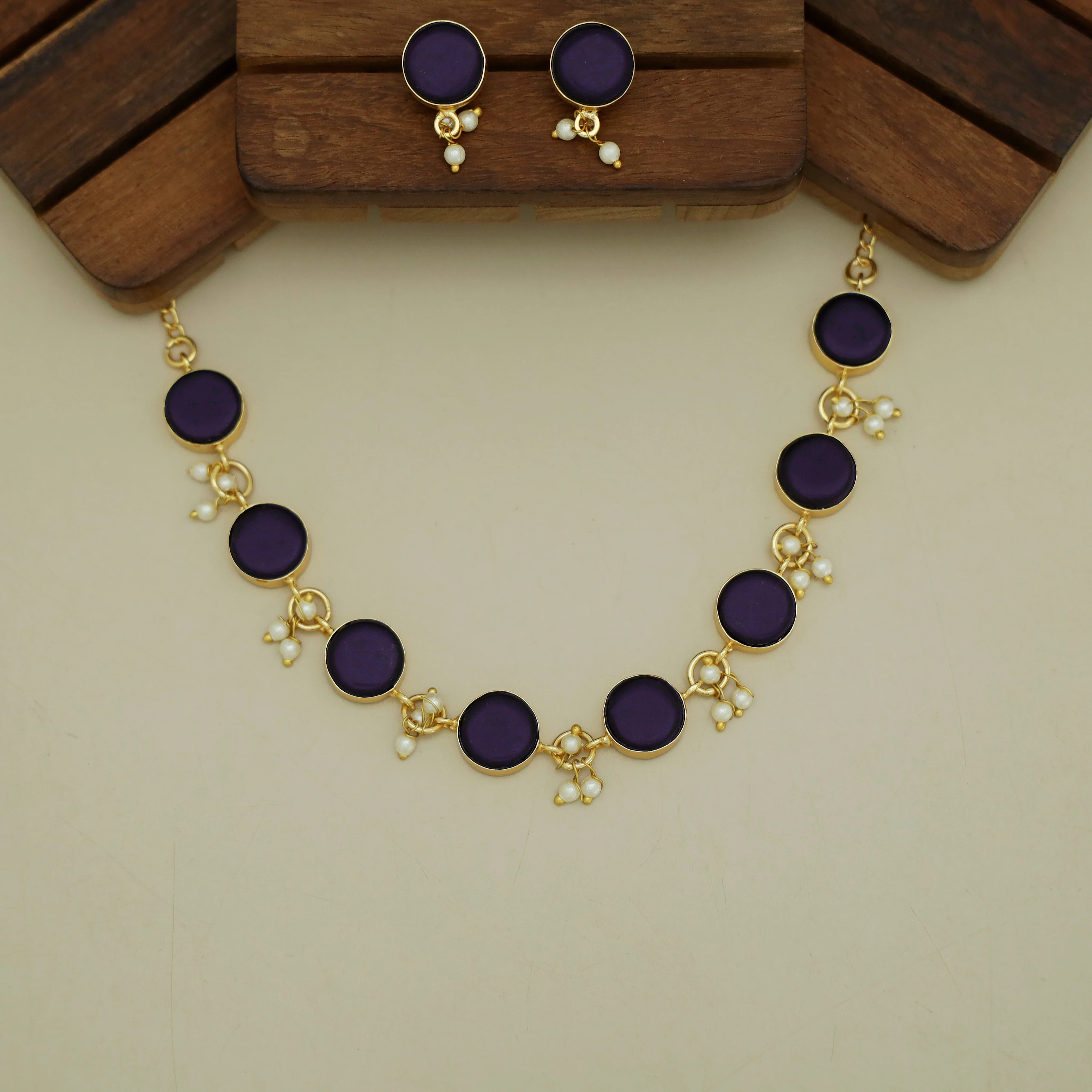 Eudor Round Raw Stone Pearl Short Neckpiece/Choker With Earring - Image 9