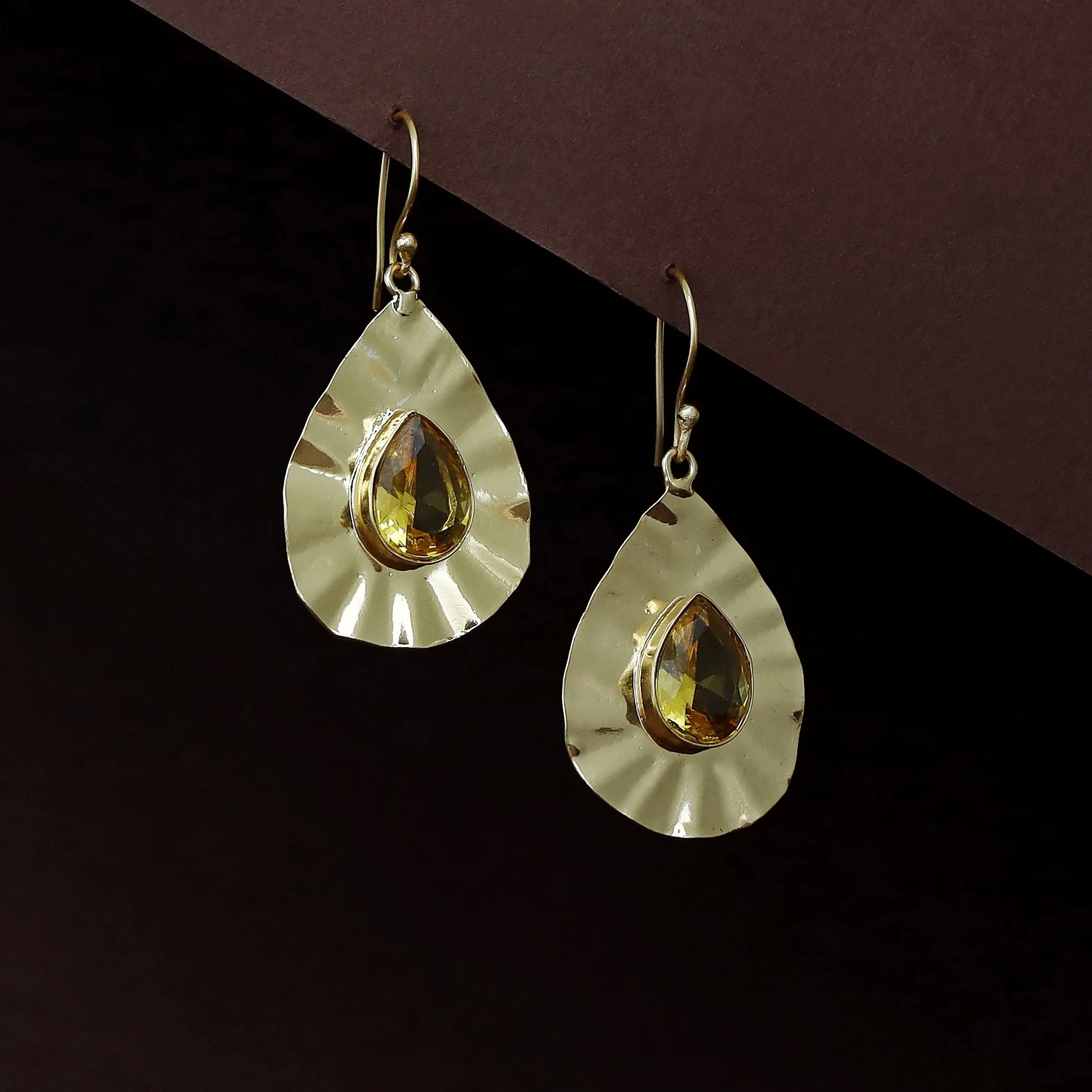 Evangelina Golden Leafy Glossy Drop - Image 2