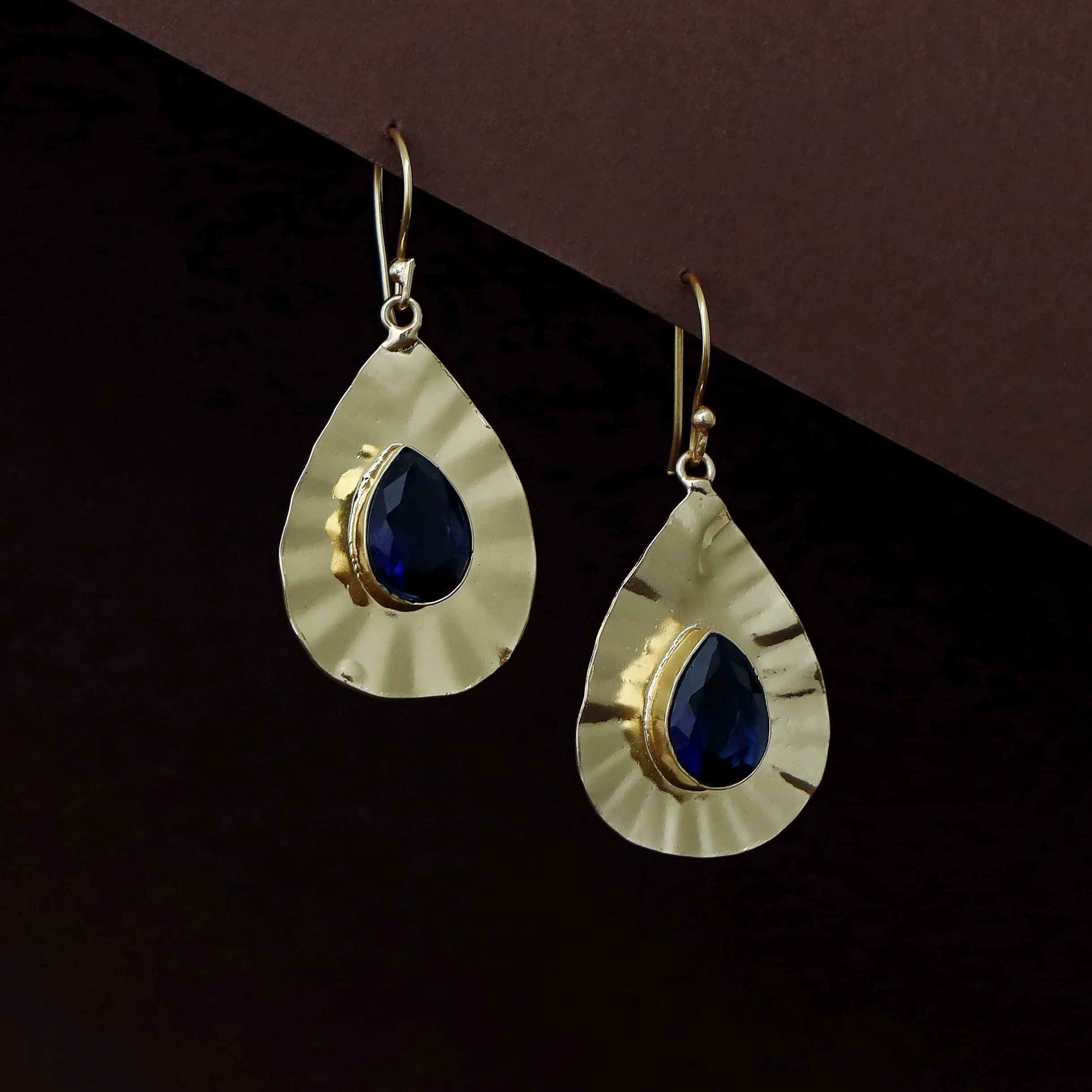 Evangelina Golden Leafy Glossy Drop - Image 4