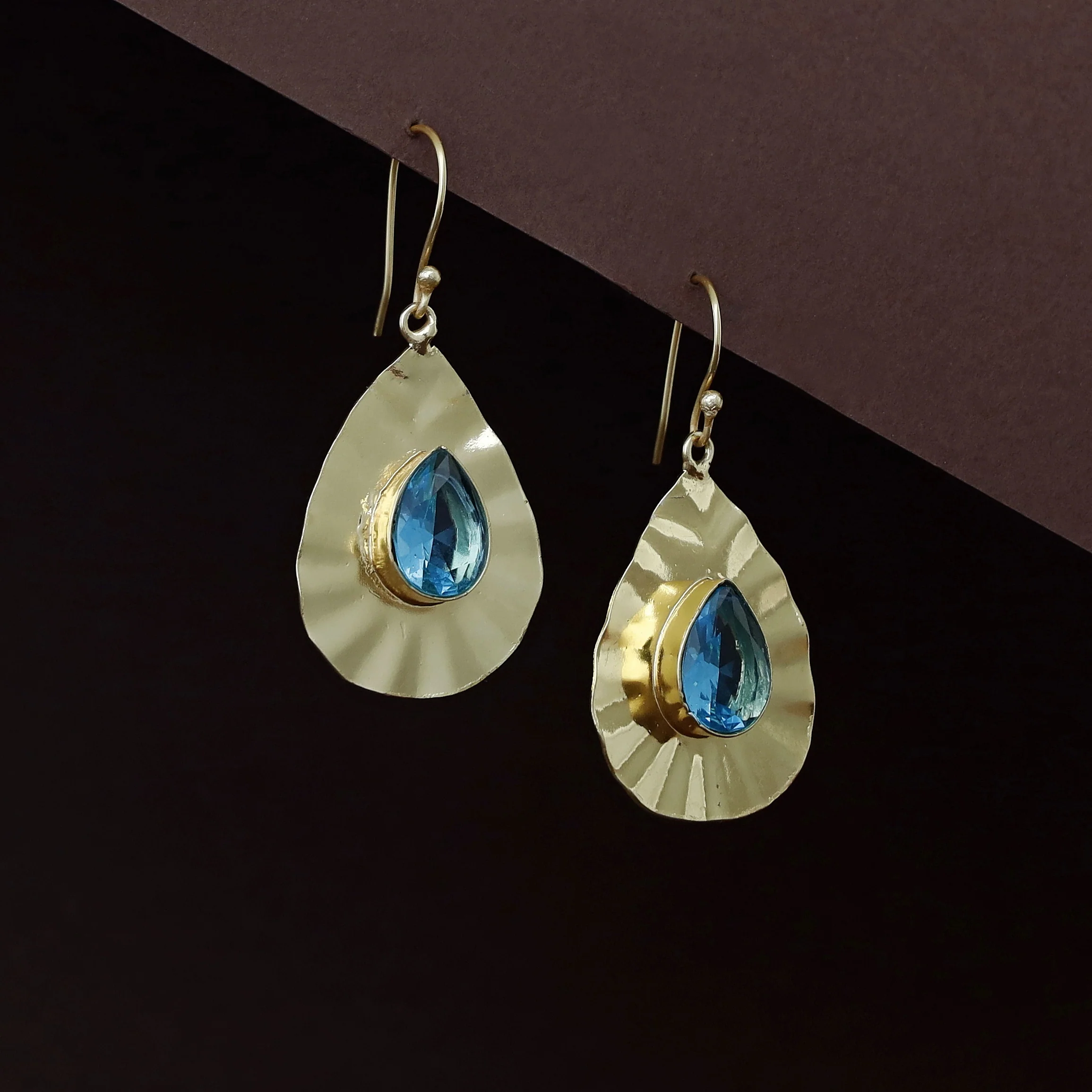 Evangelina Golden Leafy Glossy Drop - Image 7