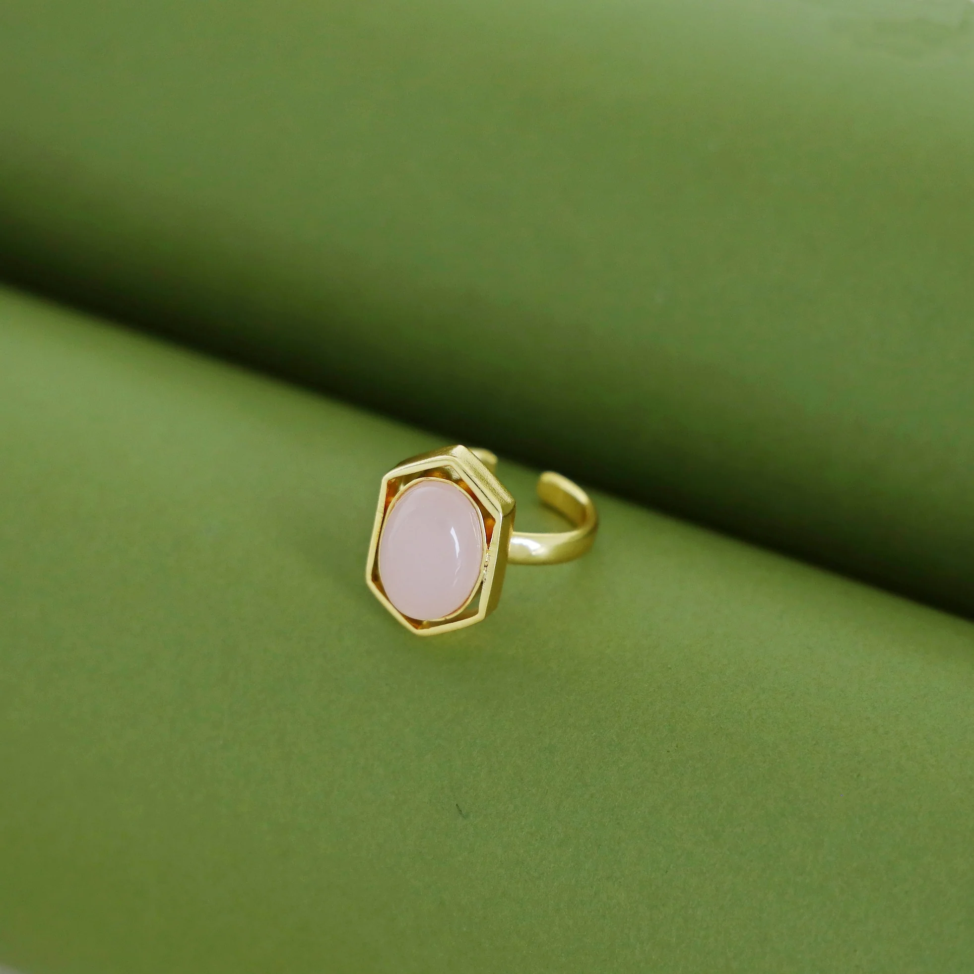 Everlee Oval Gemstone Ring - Image 9