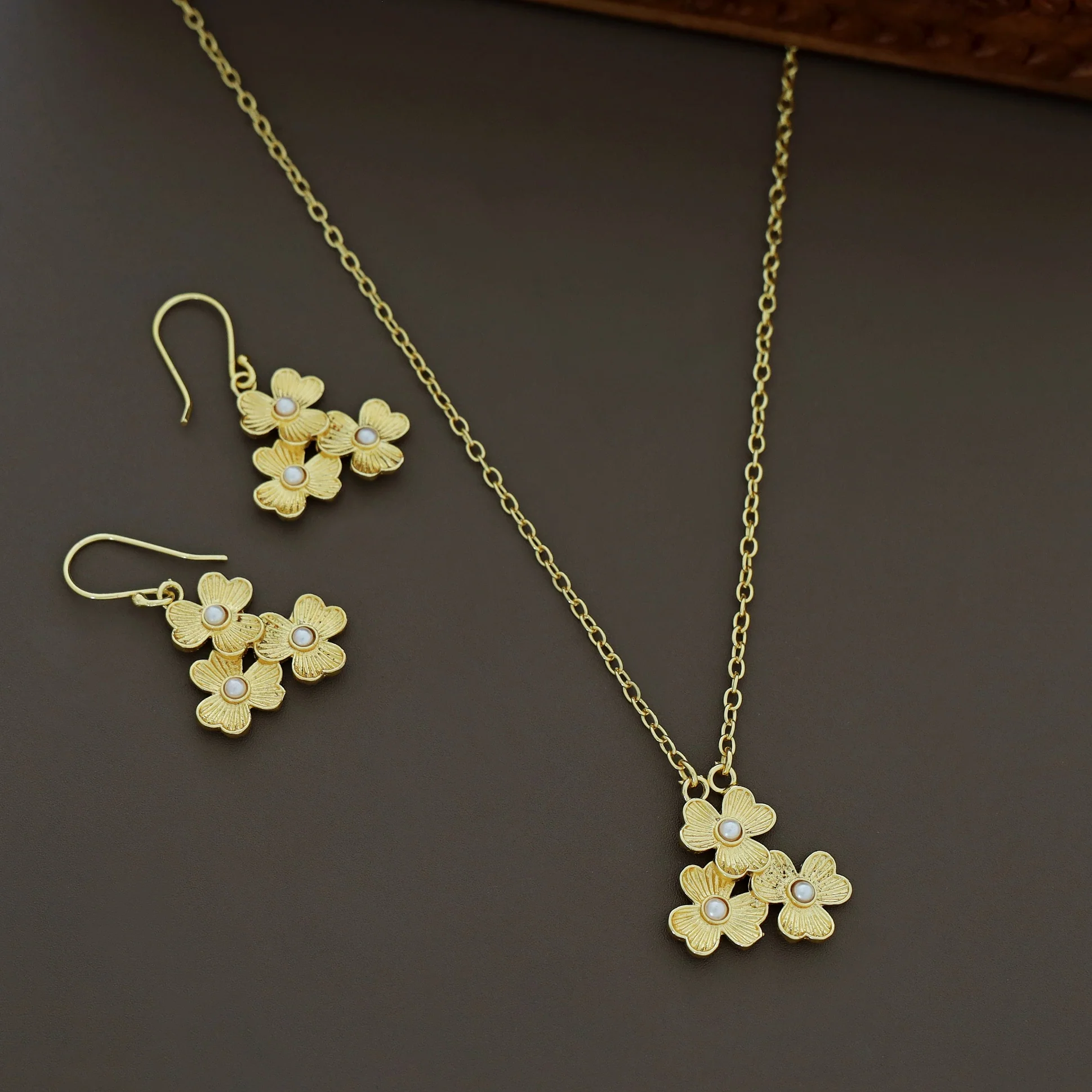 Farheen Golden Tri Flower Pearl Neckpiece With Drop - Image 2