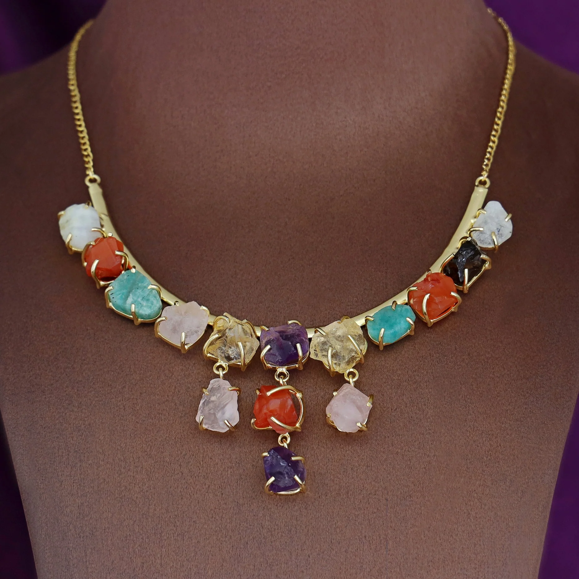 Faye Multicolour Raw Stone Claw Neckpiece - Image 2