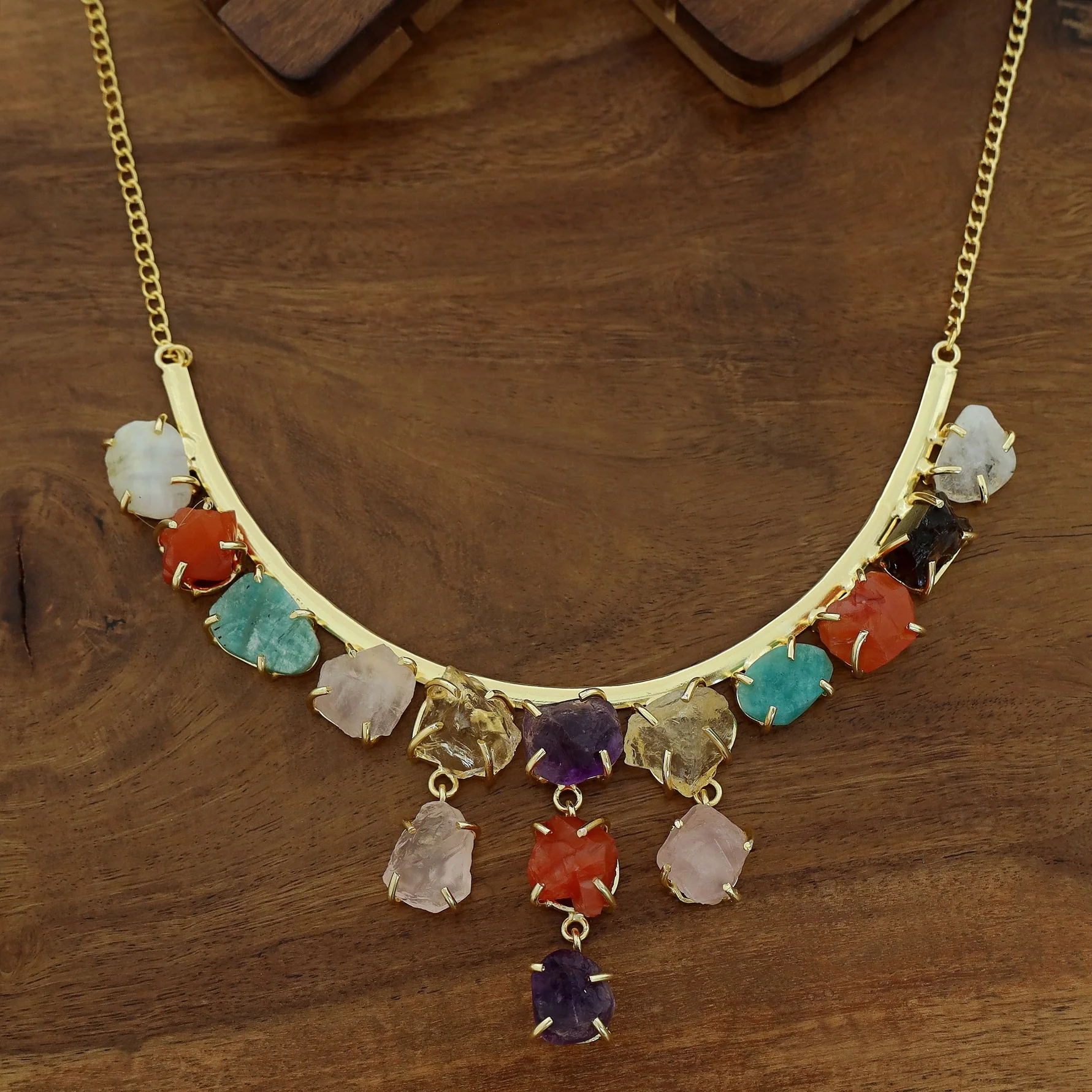 Faye Multicolour Raw Stone Claw Neckpiece - Image 4