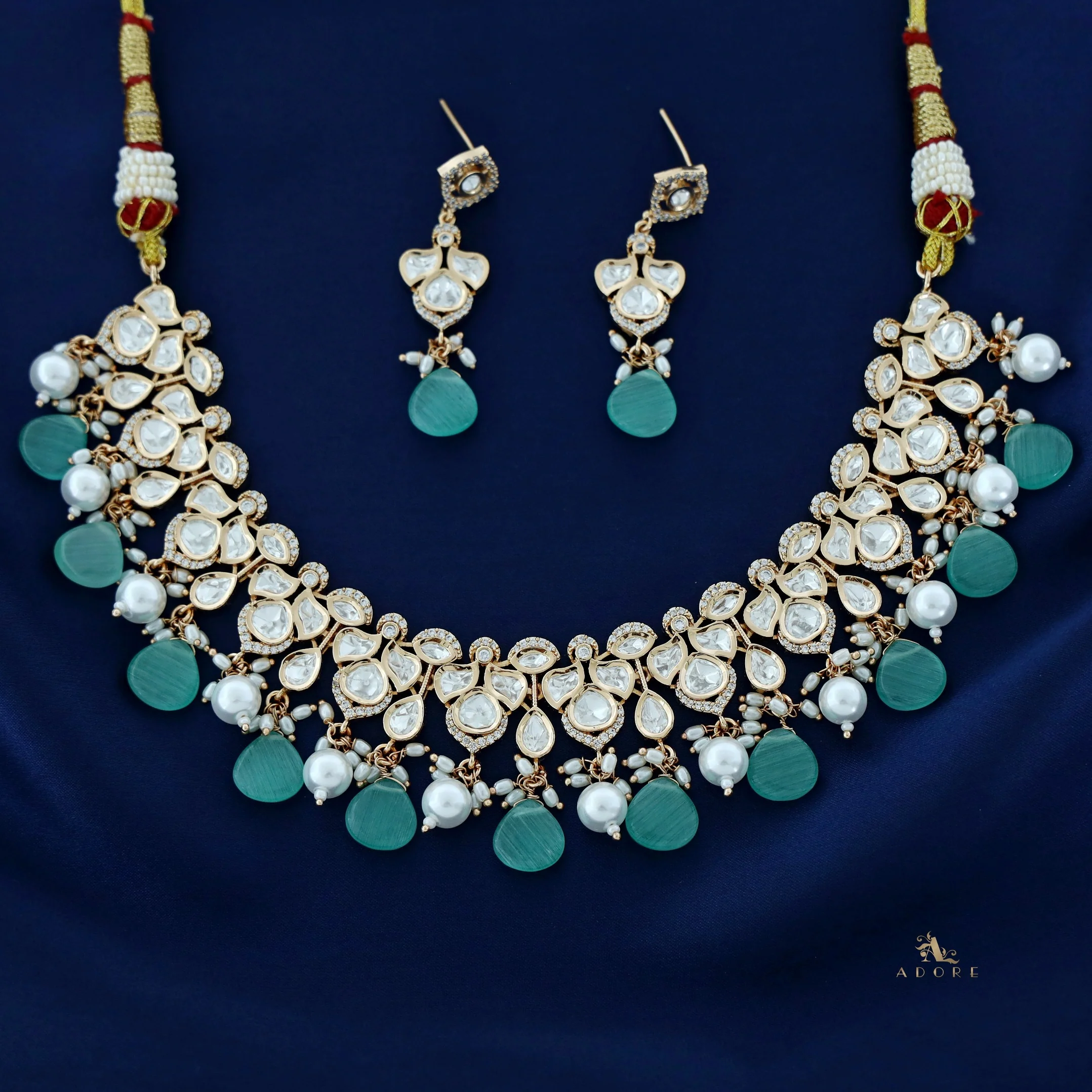Fedora Polki Kundan Neckpiece With Earring - Image 3