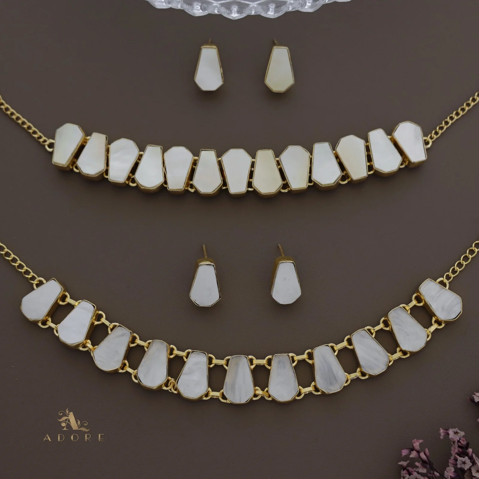 Felicia Hexa Glossy Choker/Short Neckpiece With Earring - Image 12