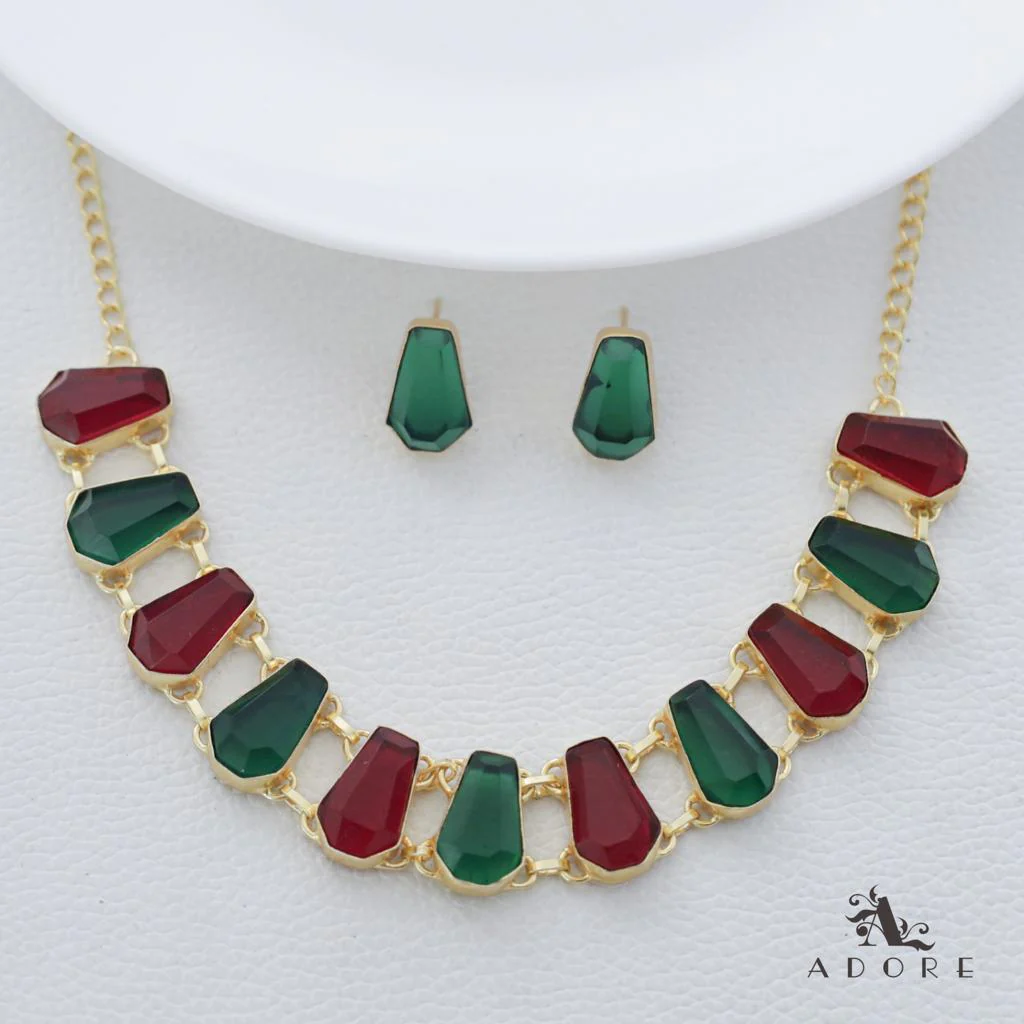 Felicia Hexa Glossy Choker/Short Neckpiece With Earring - Image 17