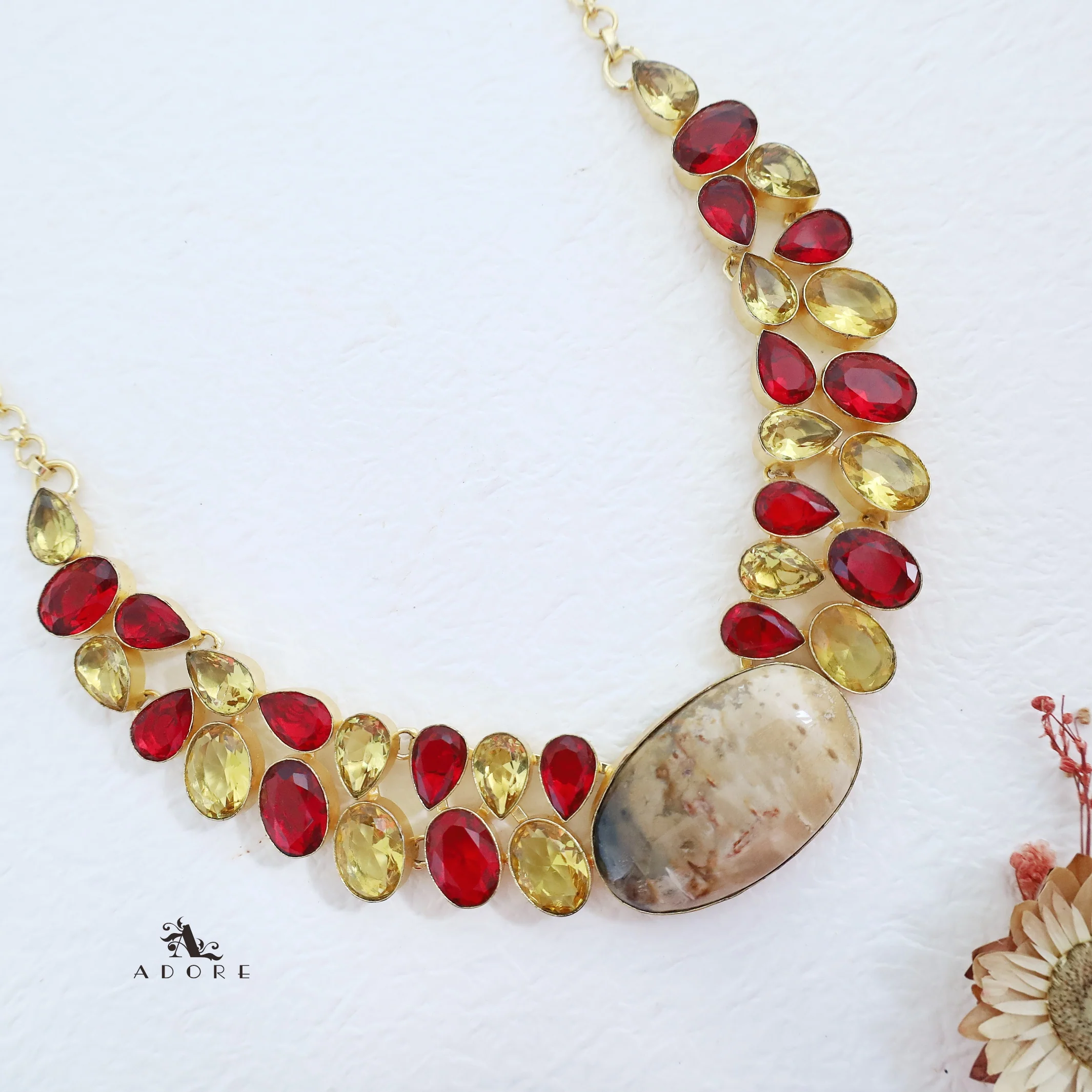 Felise Glossy Neckpiece - Image 2