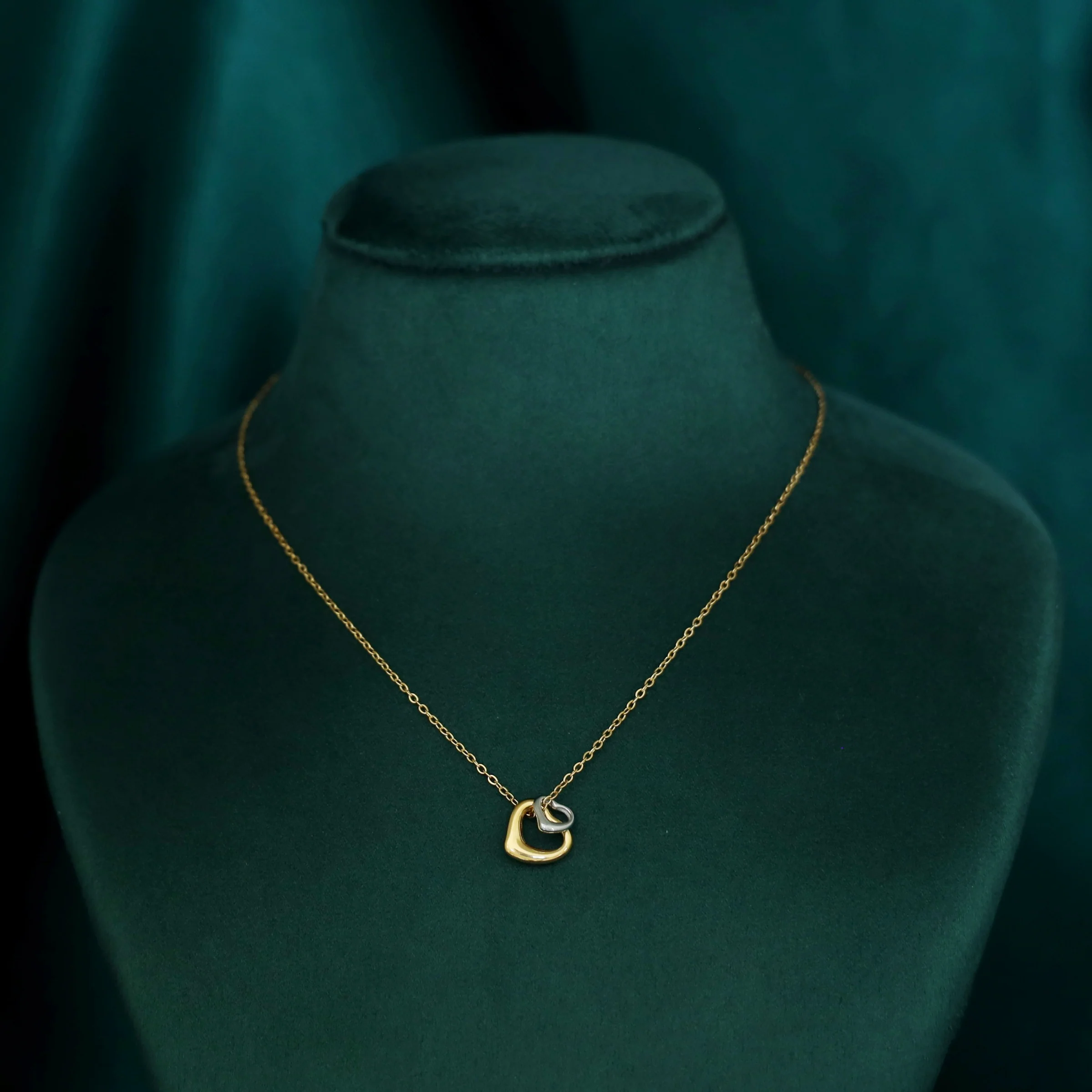 Fencine Dual Tone Twin Heart Neckpiece - Image 2