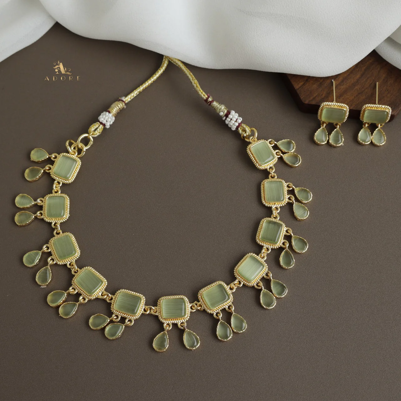 Firouz Glossy Short Neckpiece With Earring - Image 10
