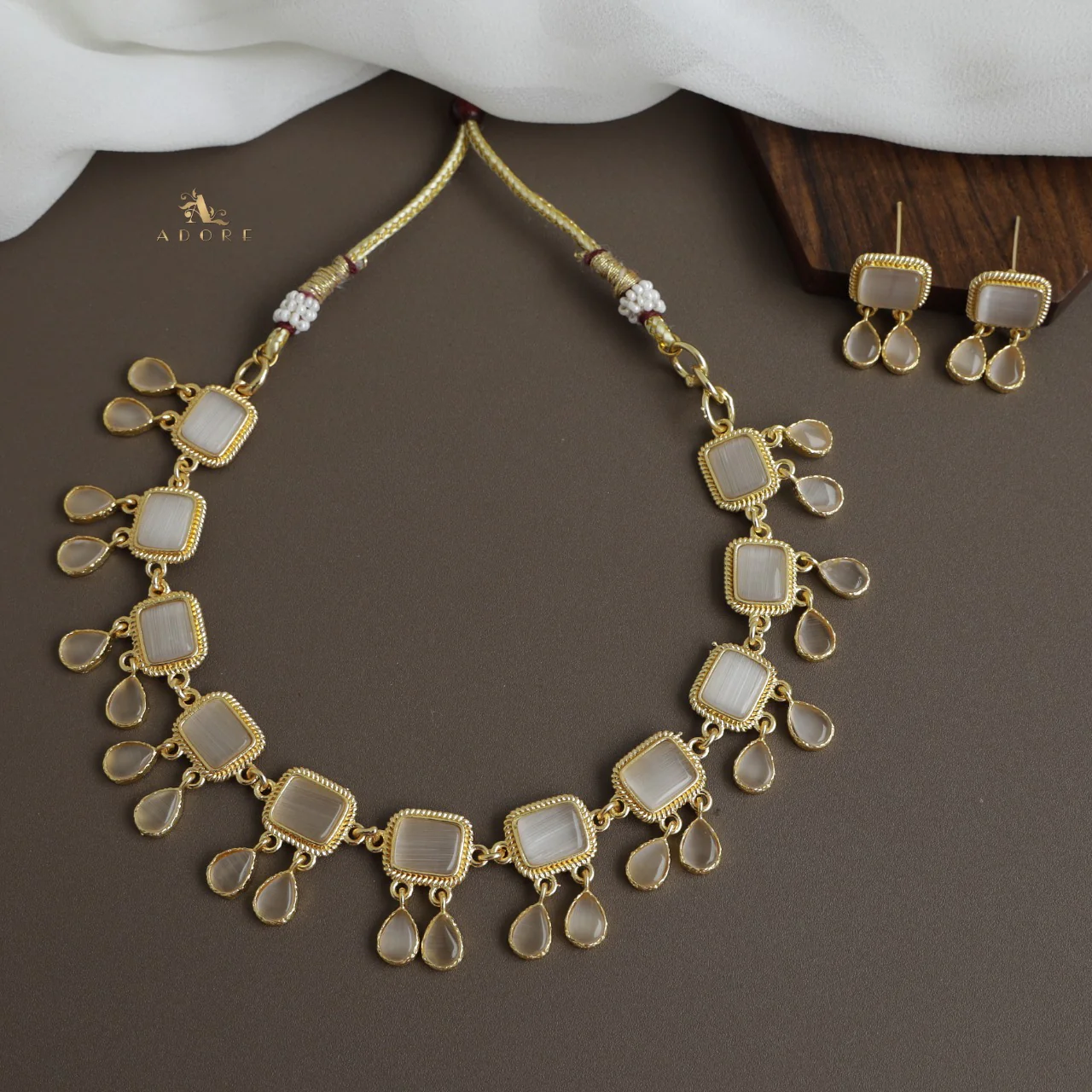 Firouz Glossy Short Neckpiece With Earring - Image 14
