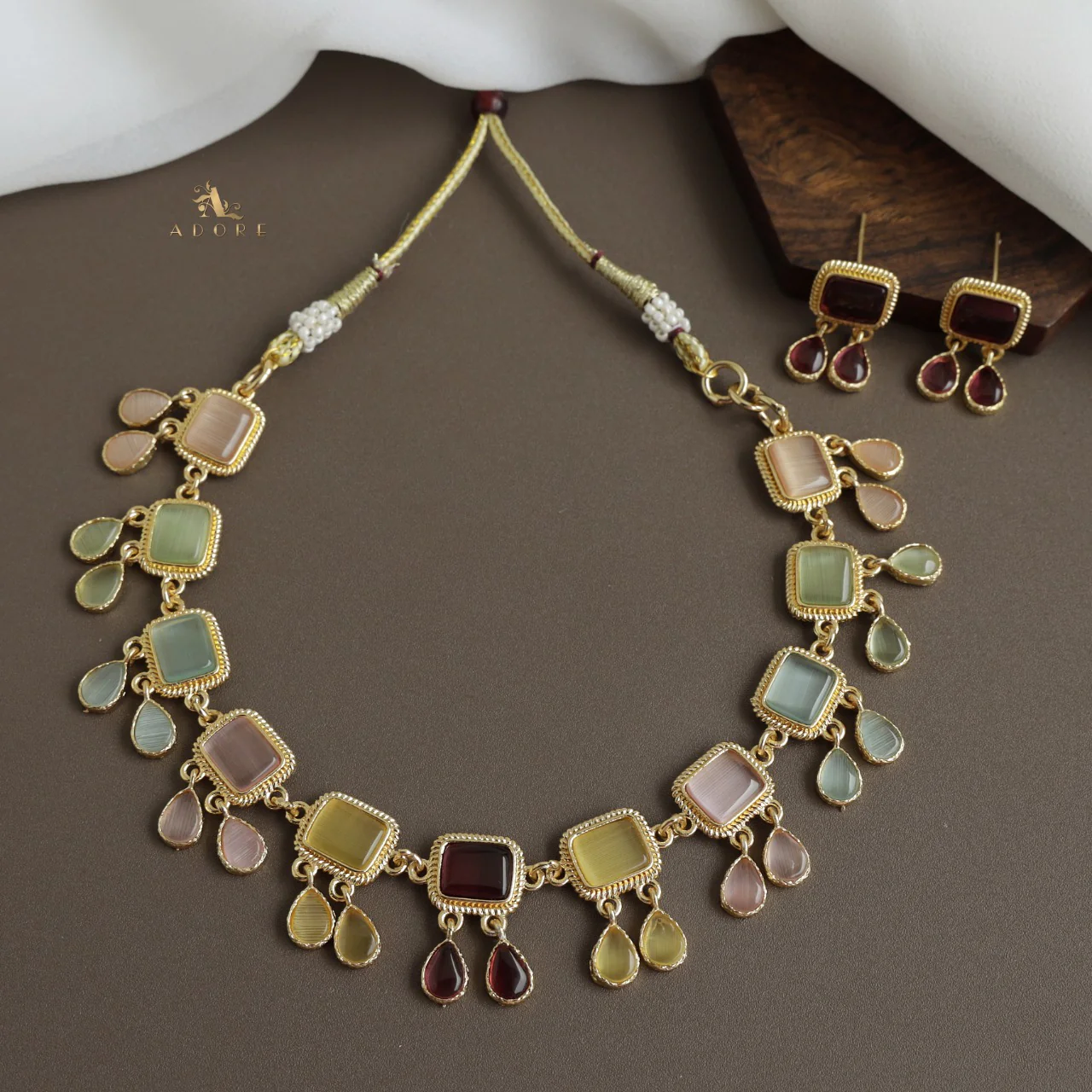 Firouz Glossy Short Neckpiece With Earring - Image 4