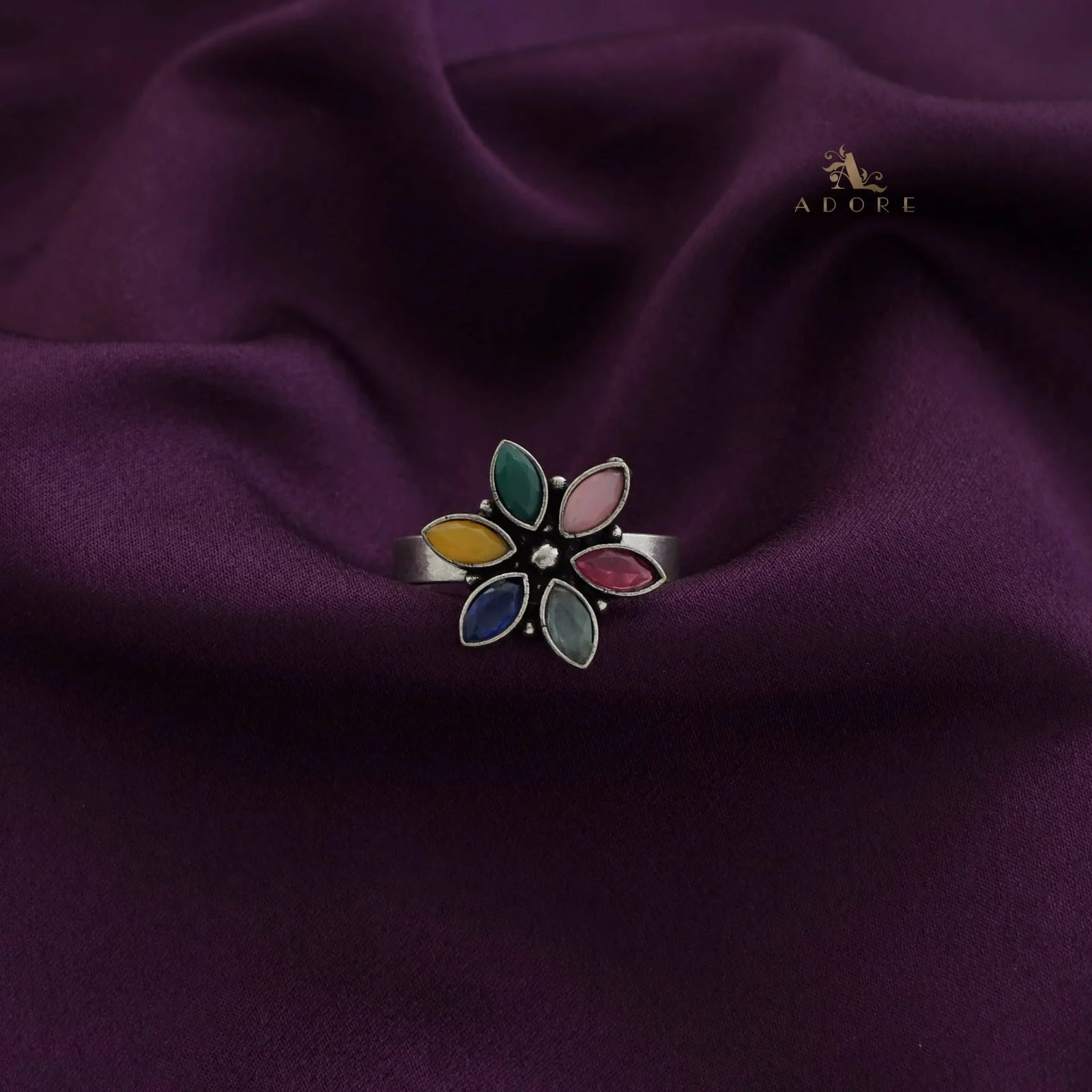 Flora Glossy Flower Ring - Image 10