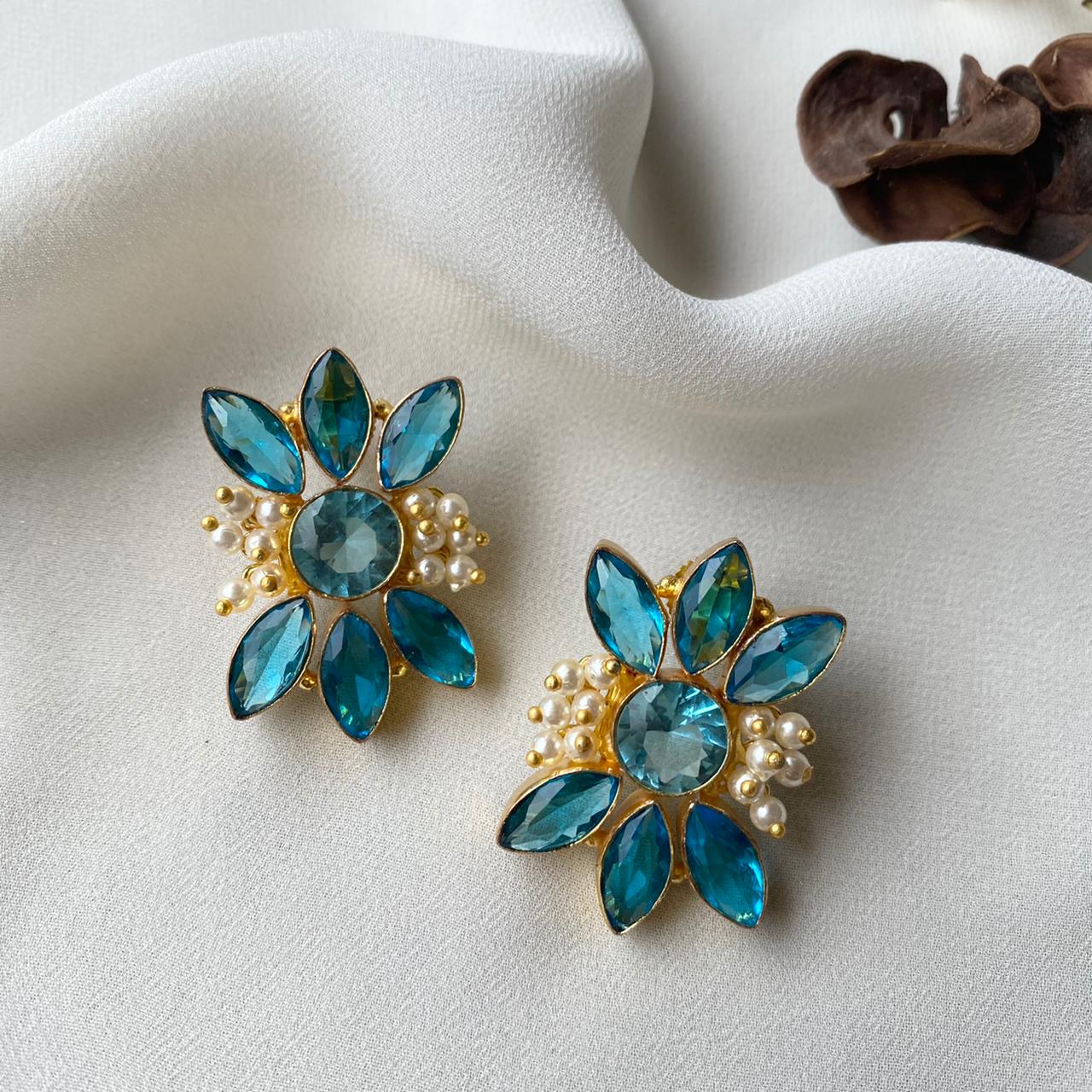 Floral Elegance Earrings - Image 18