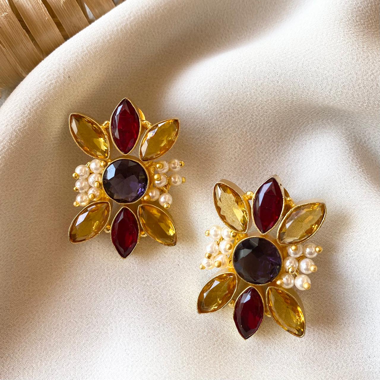 Floral Elegance Earrings - Image 8