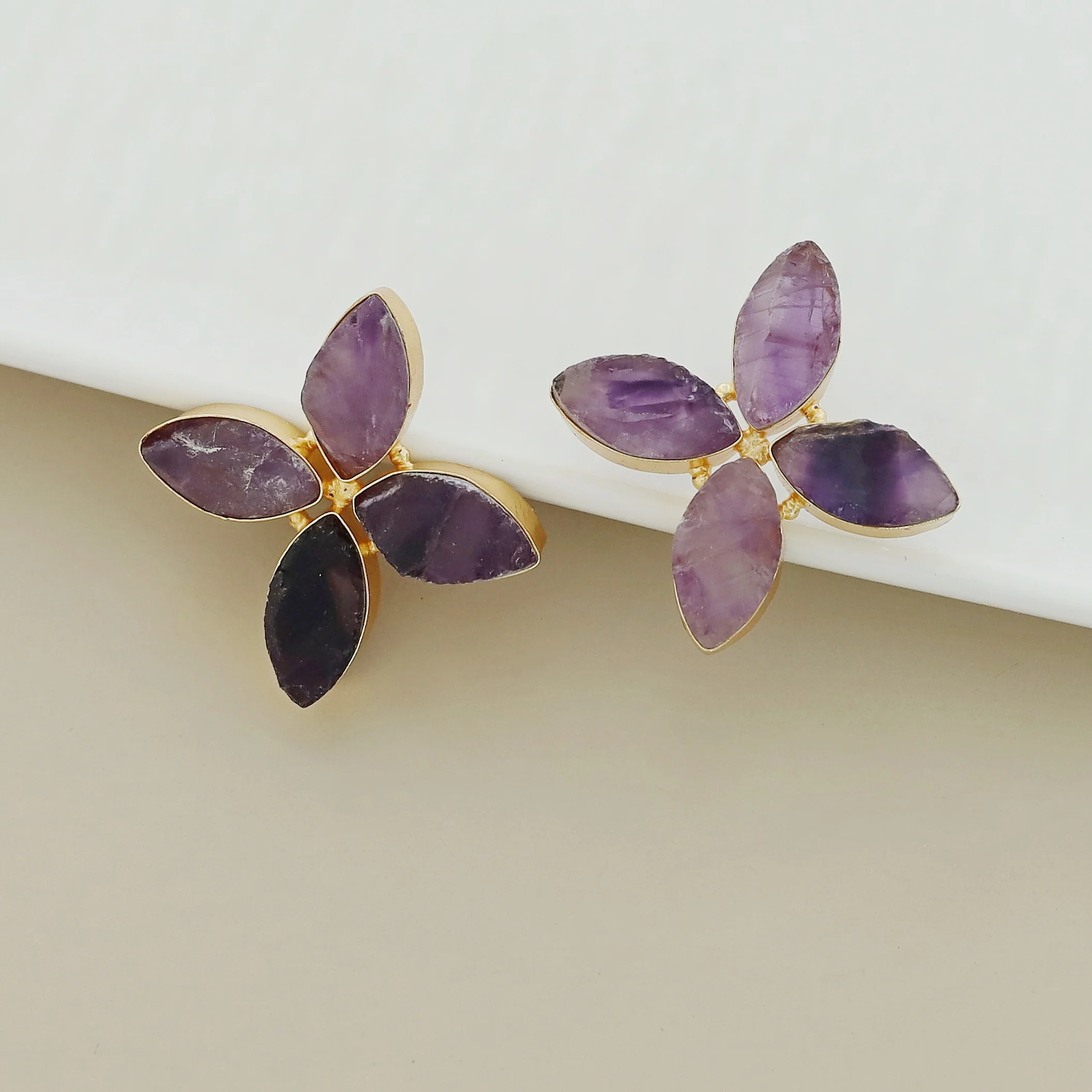 Lovica Floral Raw Stone Earring - Image 2