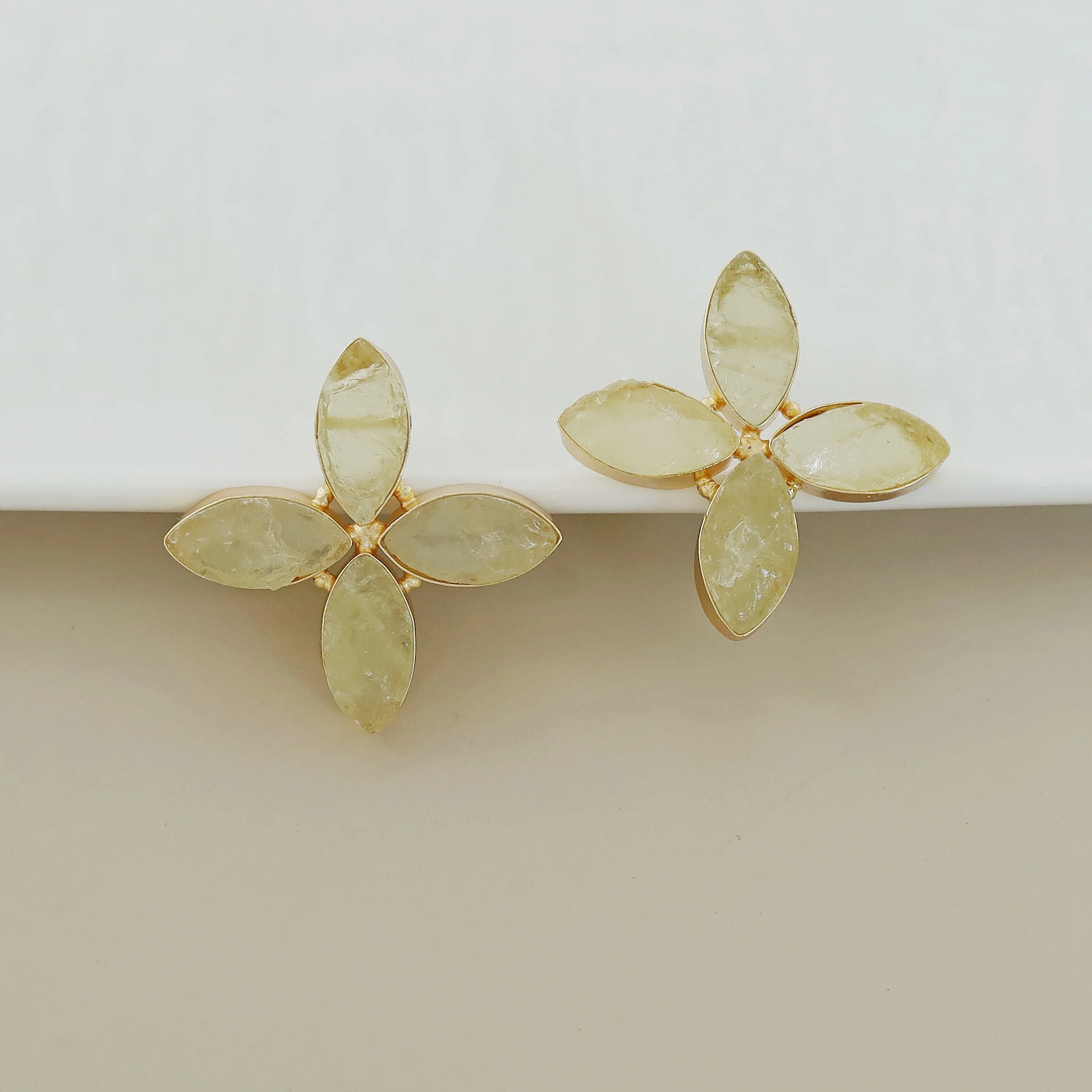 Lovica Floral Raw Stone Earring - Image 3
