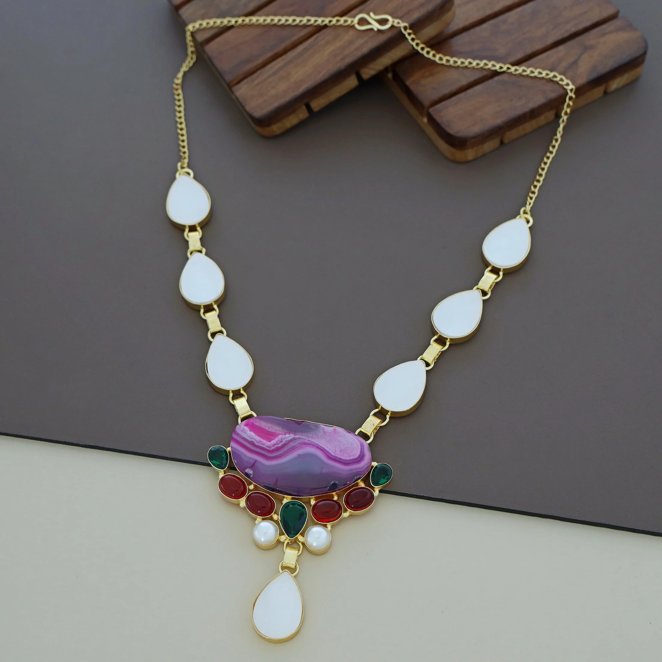 Freja Agate + MOP + Glossy Stone Neckpiece - Image 12