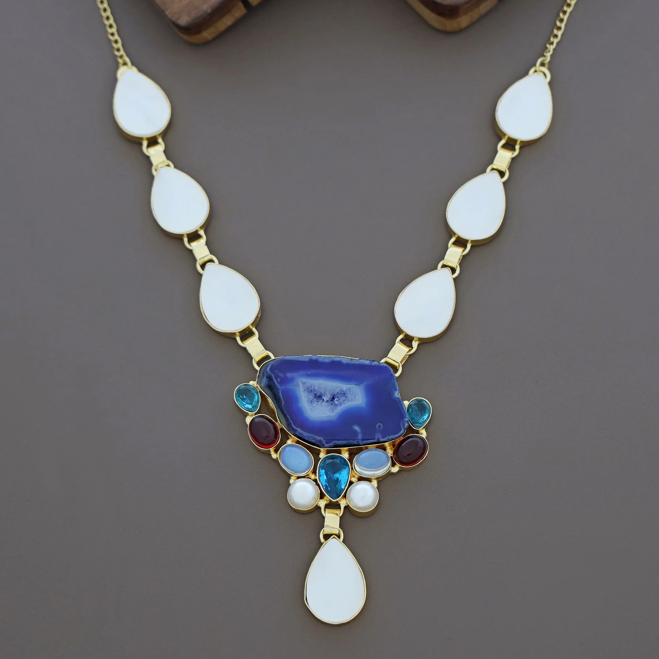 Freja Agate + MOP + Glossy Stone Neckpiece - Image 8
