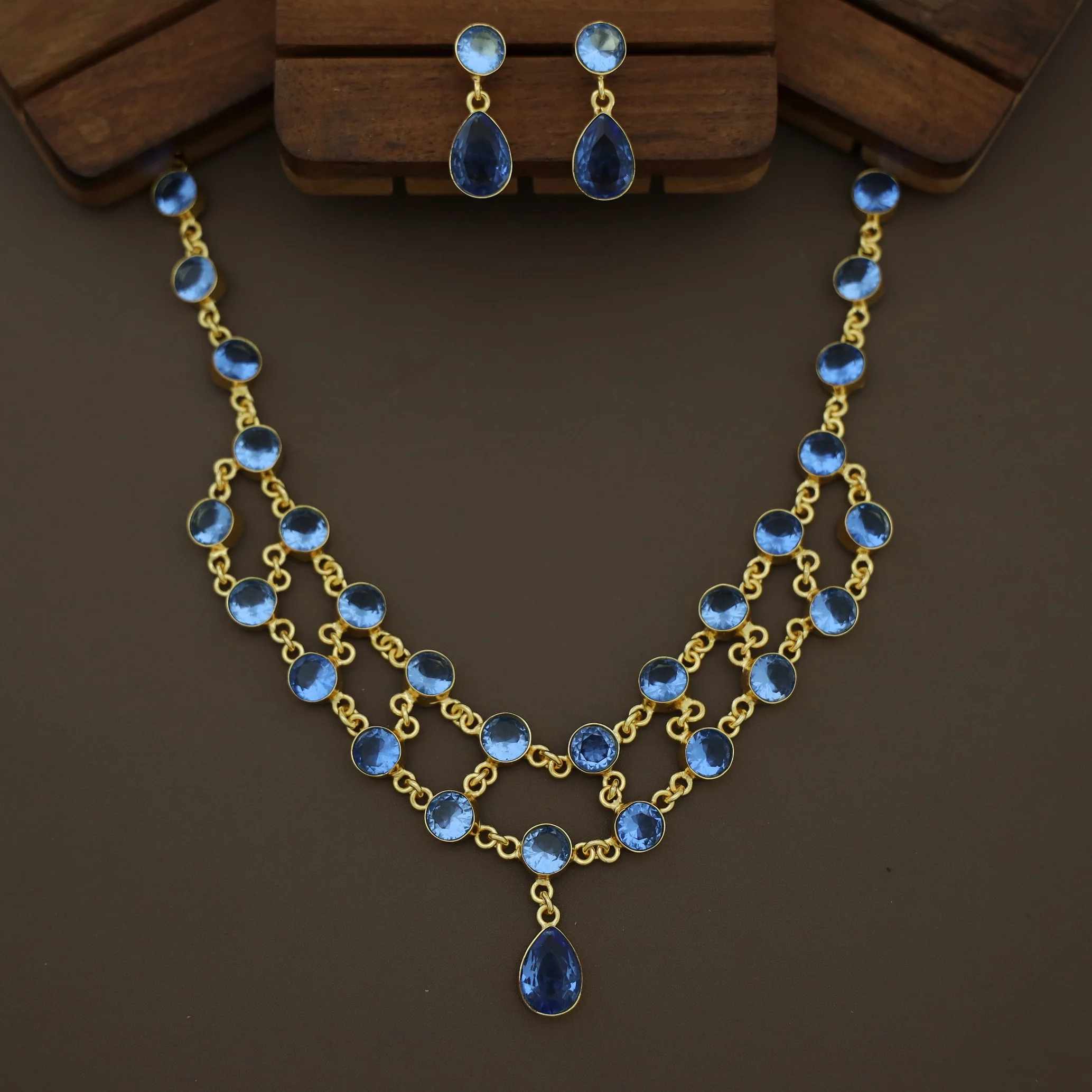 Dual Layer Fresh Water Pearl Glossy Neckpiece With Earring - Image 14