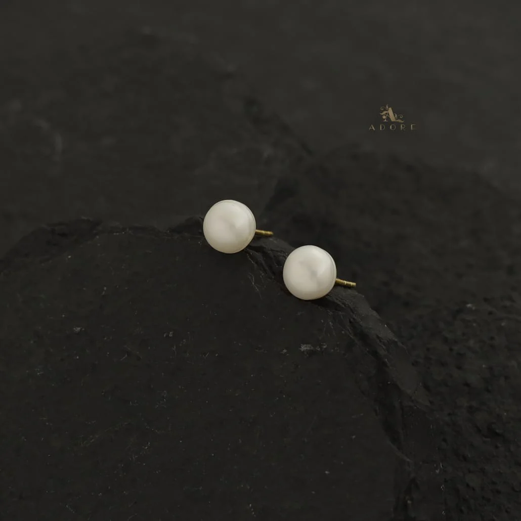 Fresh Water Pearl Stud - Image 4