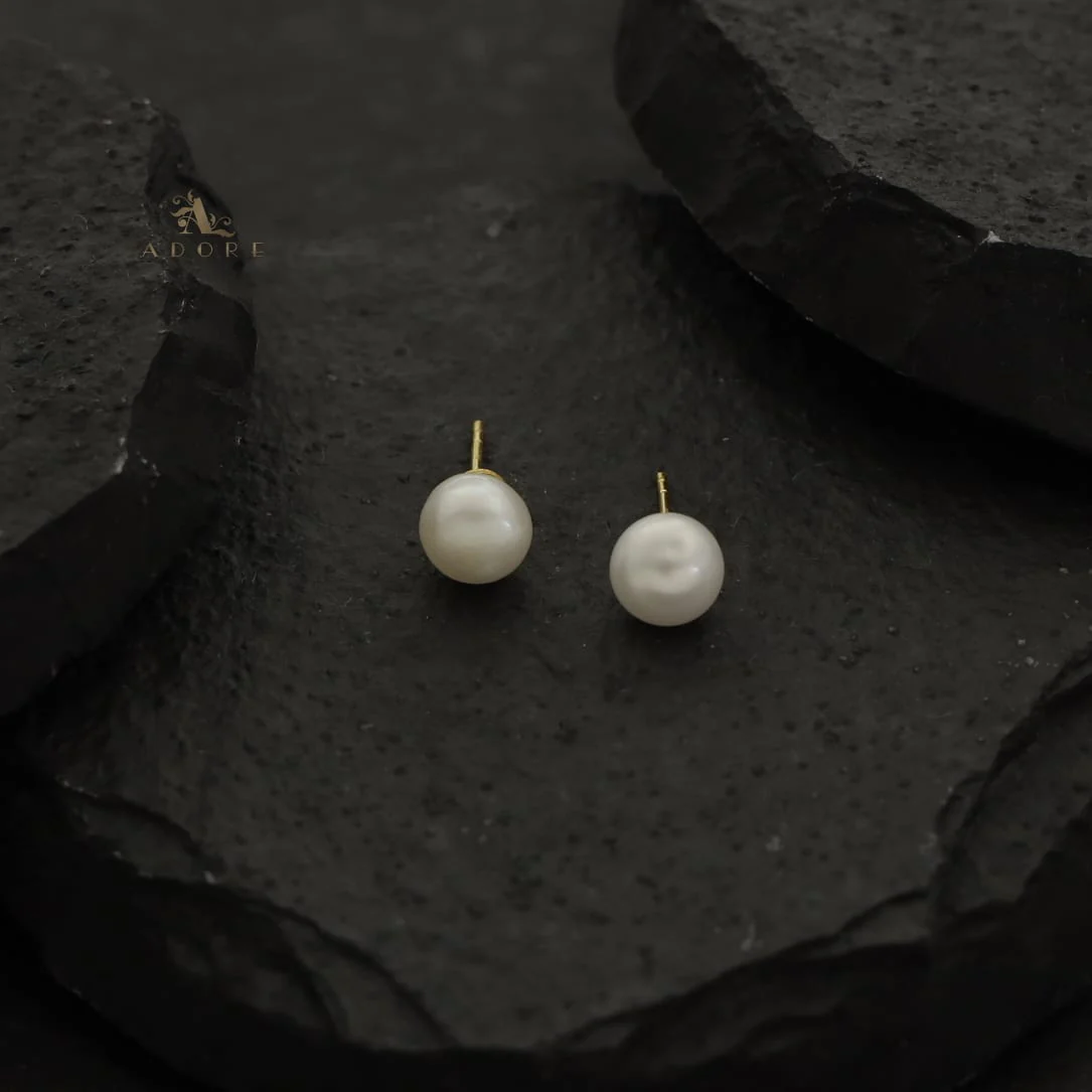 Fresh Water Pearl Stud - Image 5