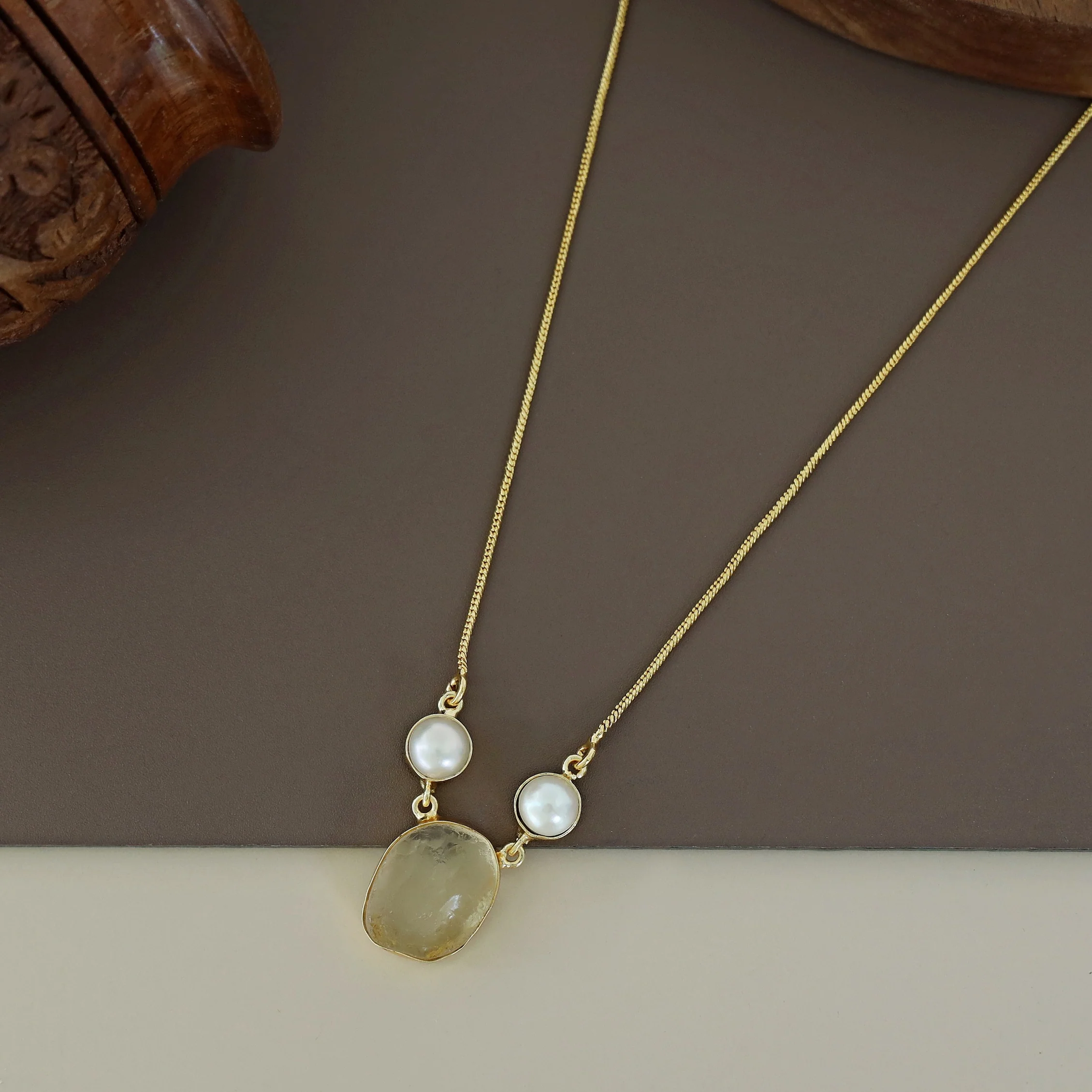 Fresh Water Pearl With Raw Stone Neckpiece - Image 15