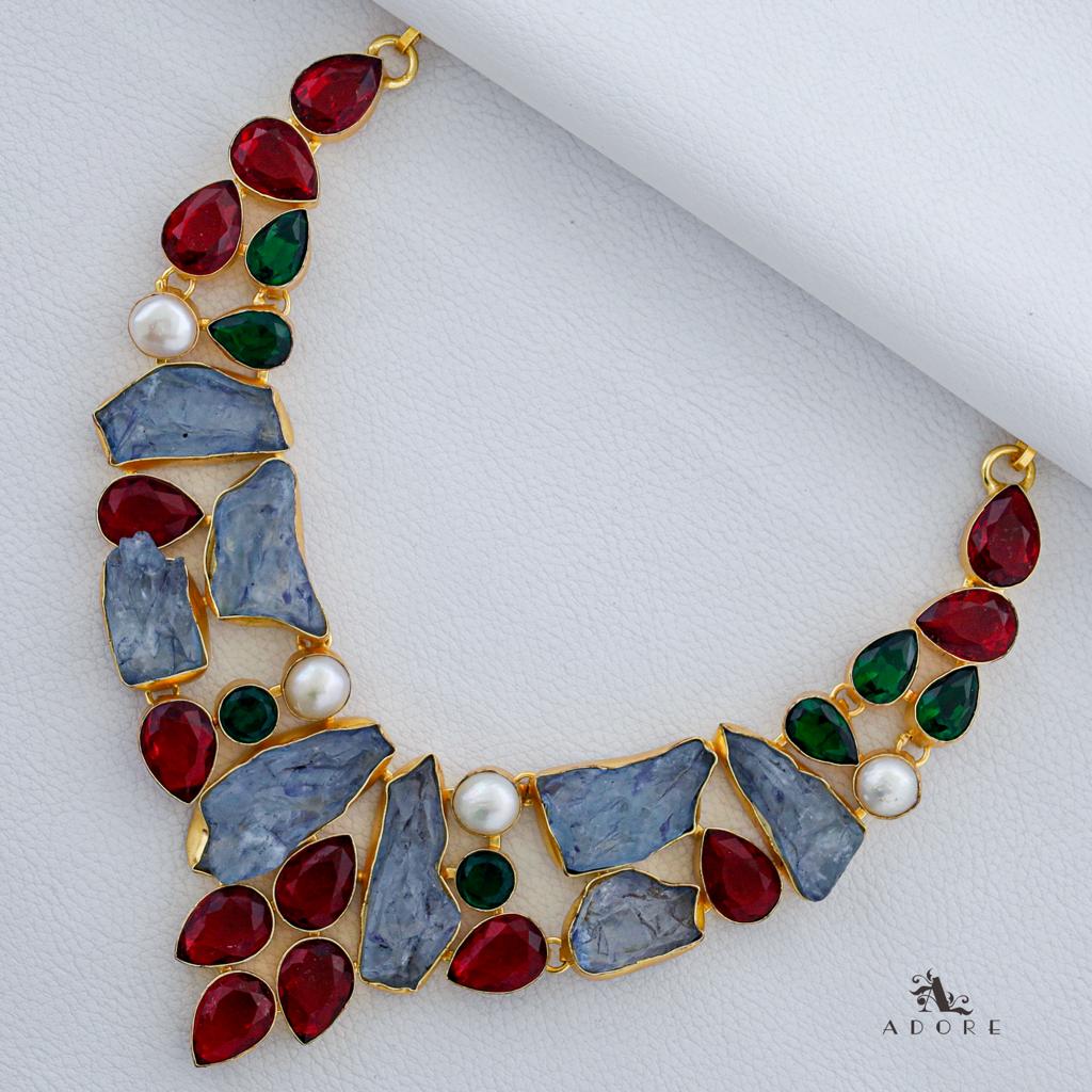 Freya Bold Neckpiece - Image 3