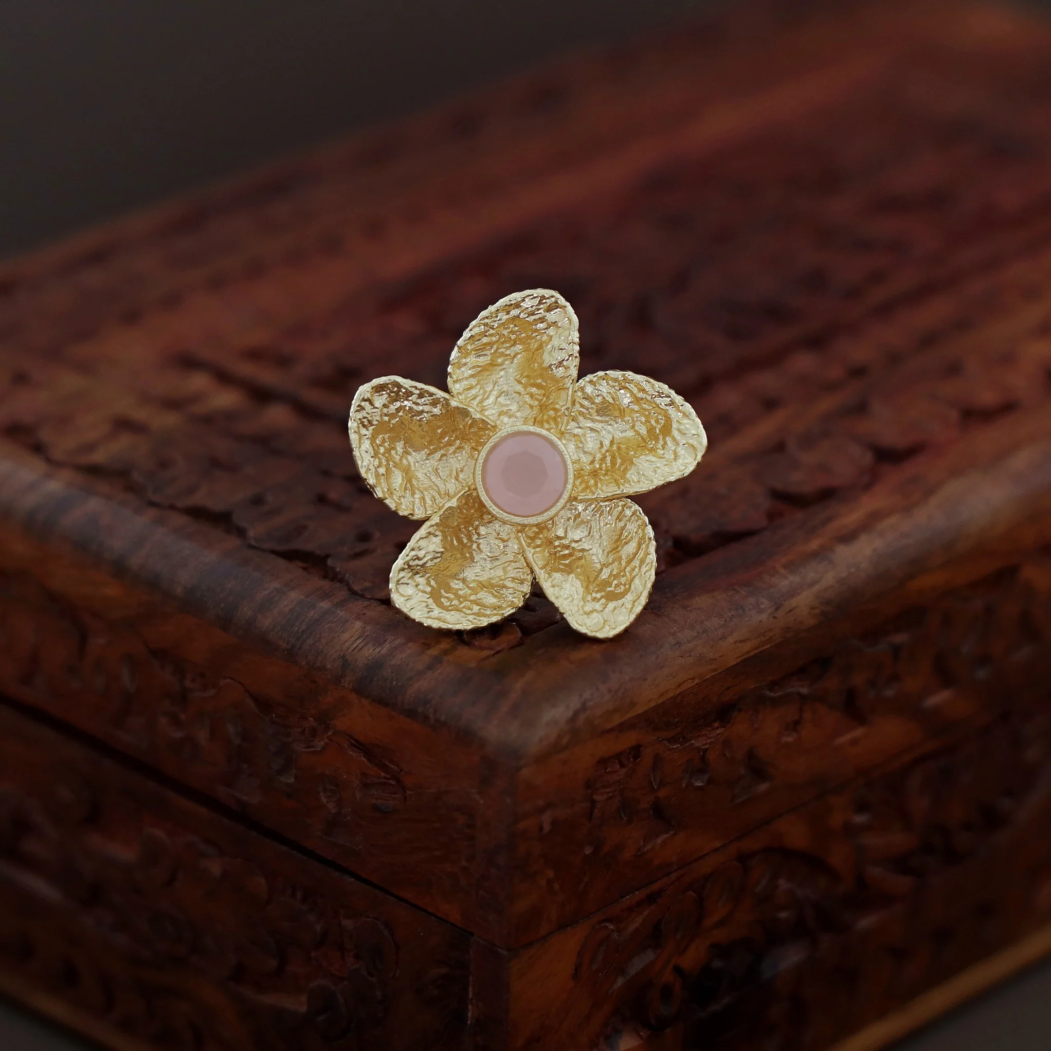 Fritha Hammered Floral Glossy Ring - Image 8