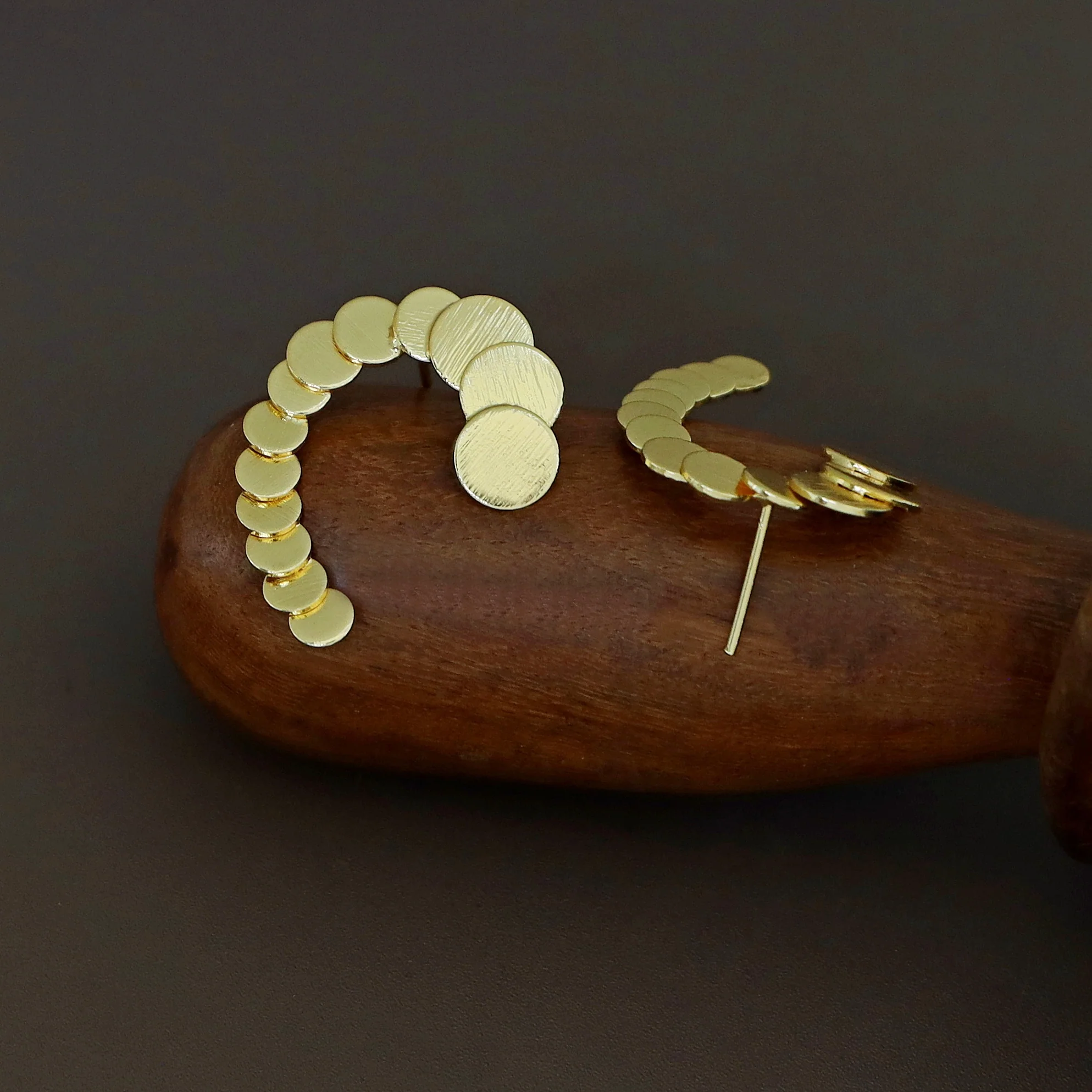 Fulki Overlapping Golden Mini Circle Earring - Image 3