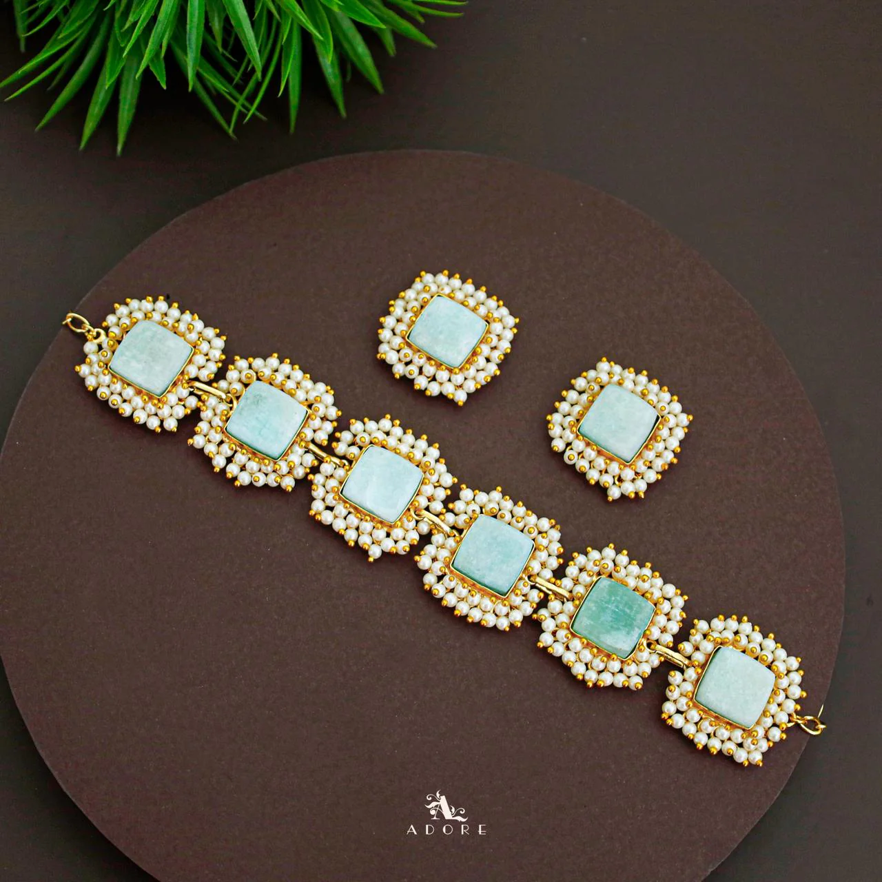 Full Pearl Square Choker With Earring - Image 20